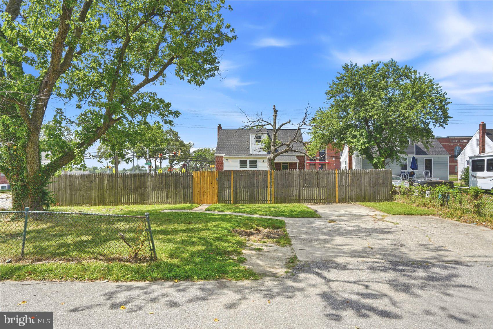 GLEN GARDENS - Residential