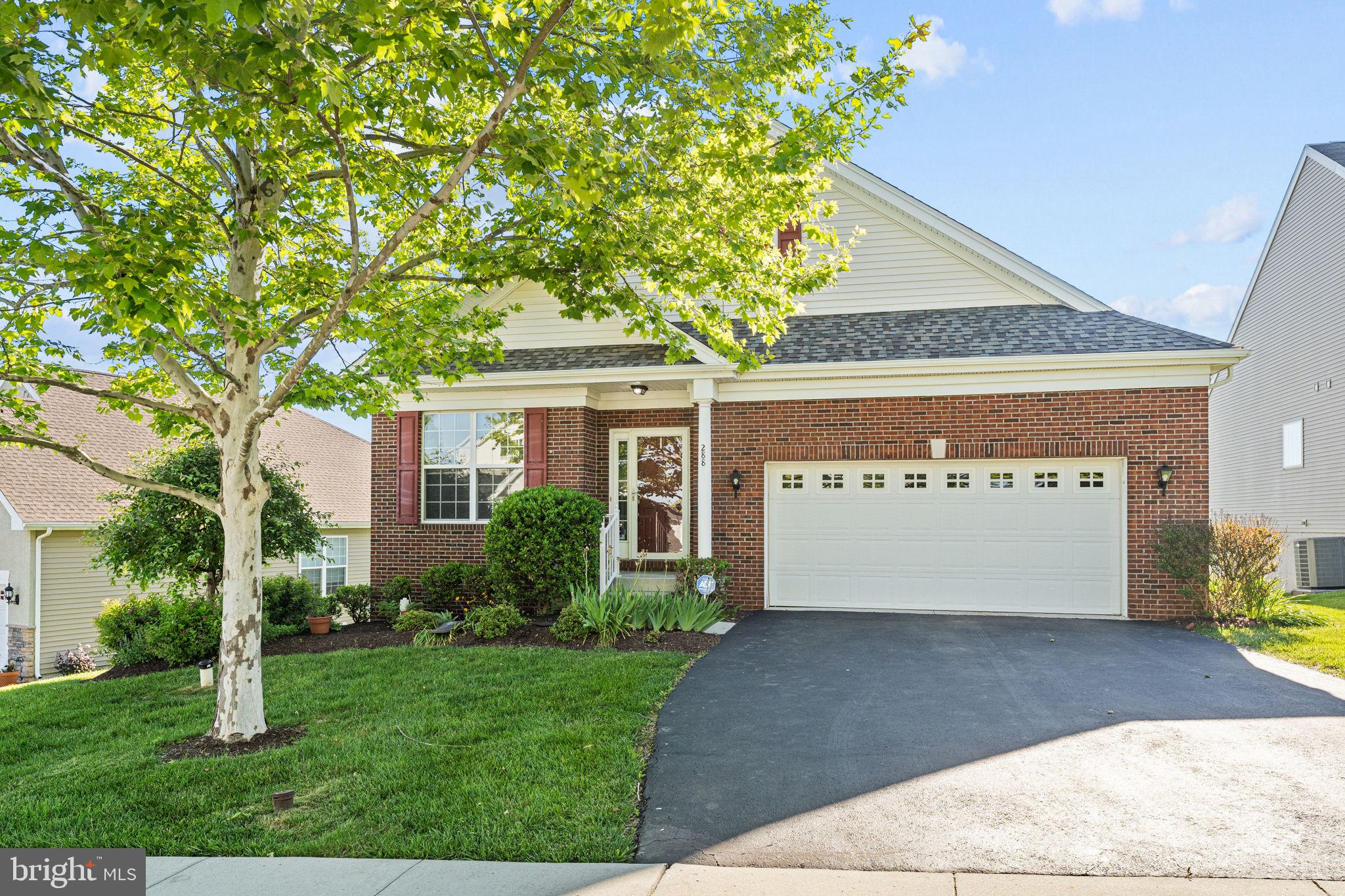 VILLAGES AT HILLVIEW - Residential