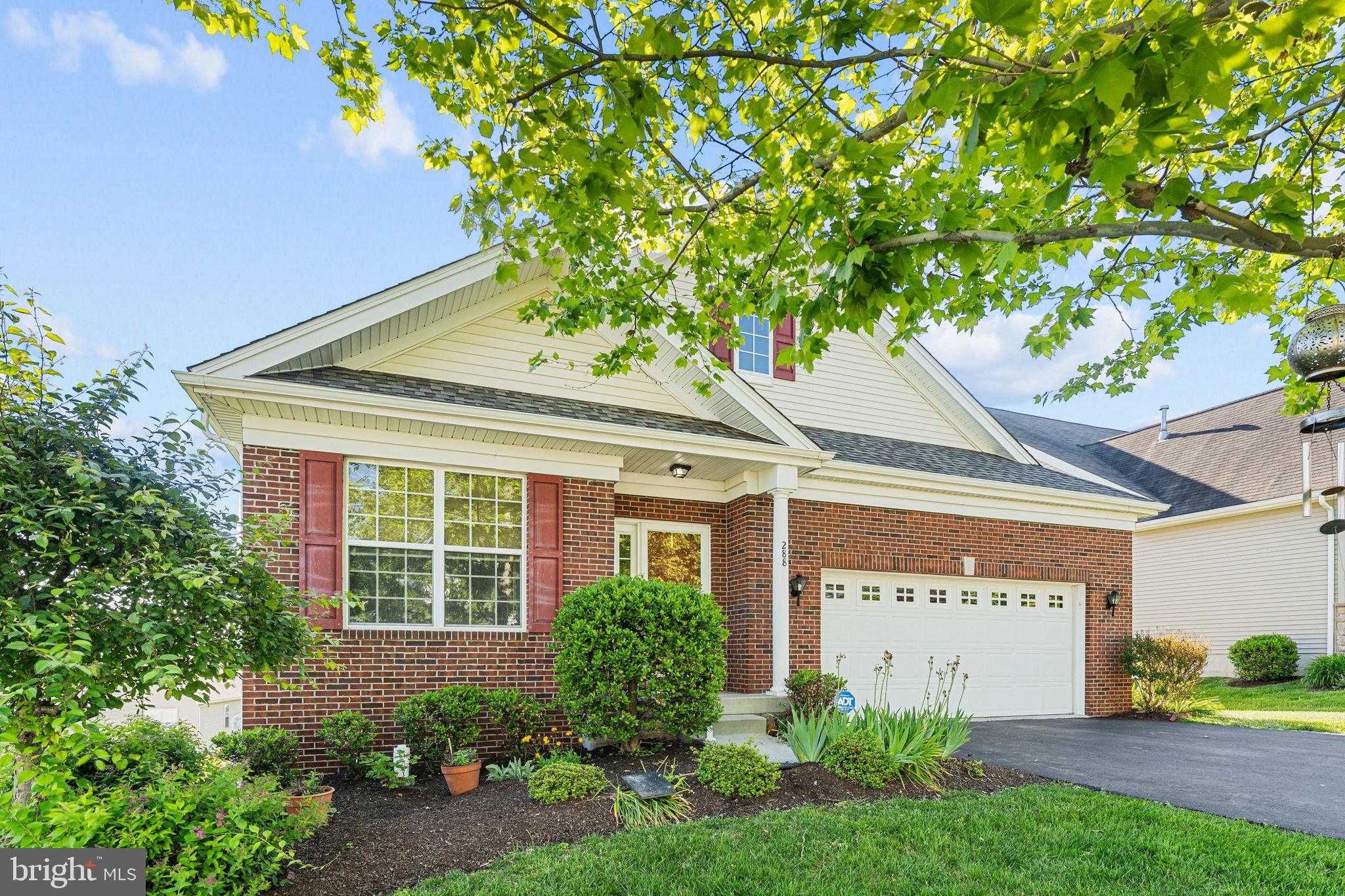 VILLAGES AT HILLVIEW - Residential