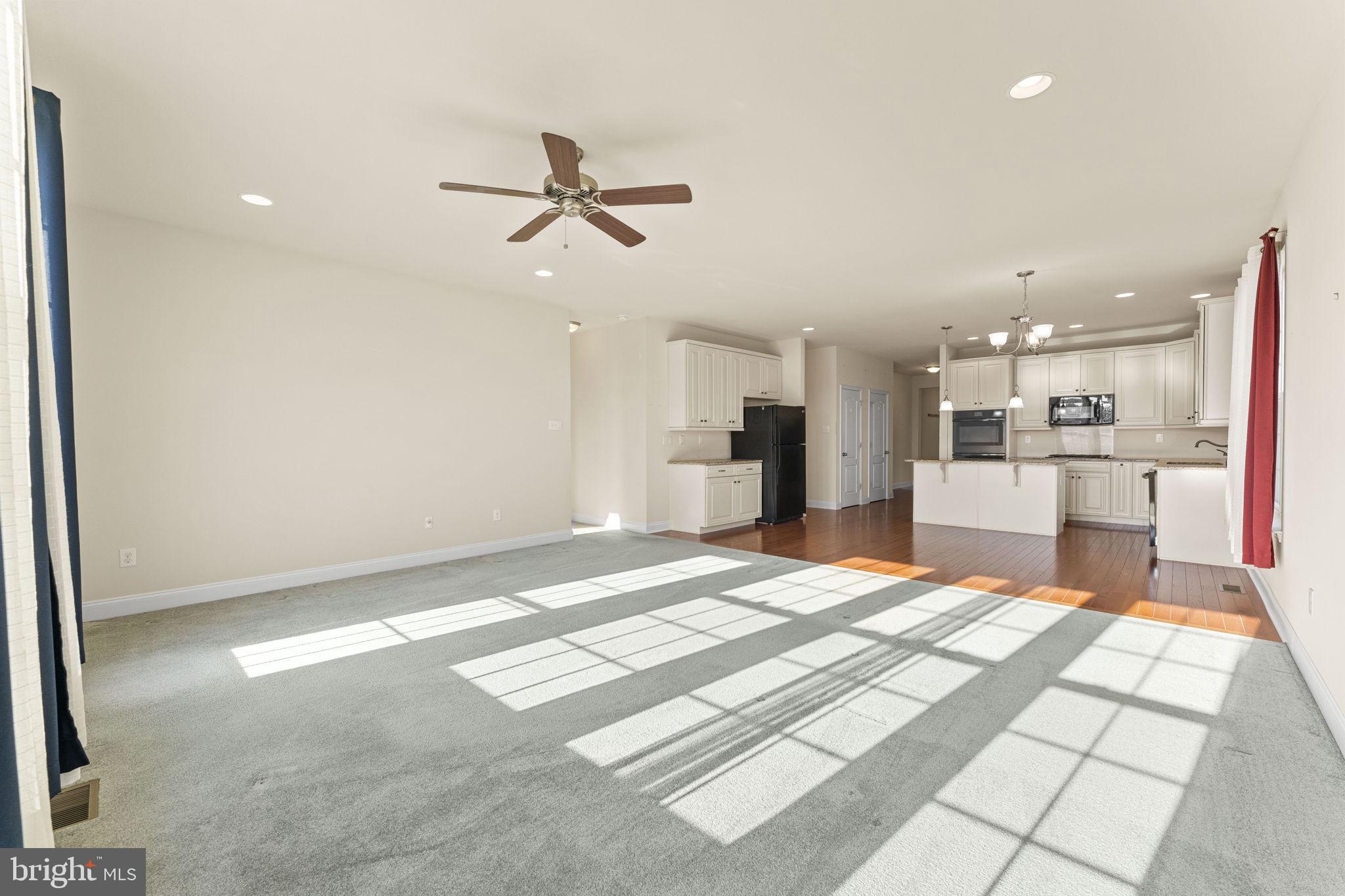 VILLAGES AT HILLVIEW - Residential