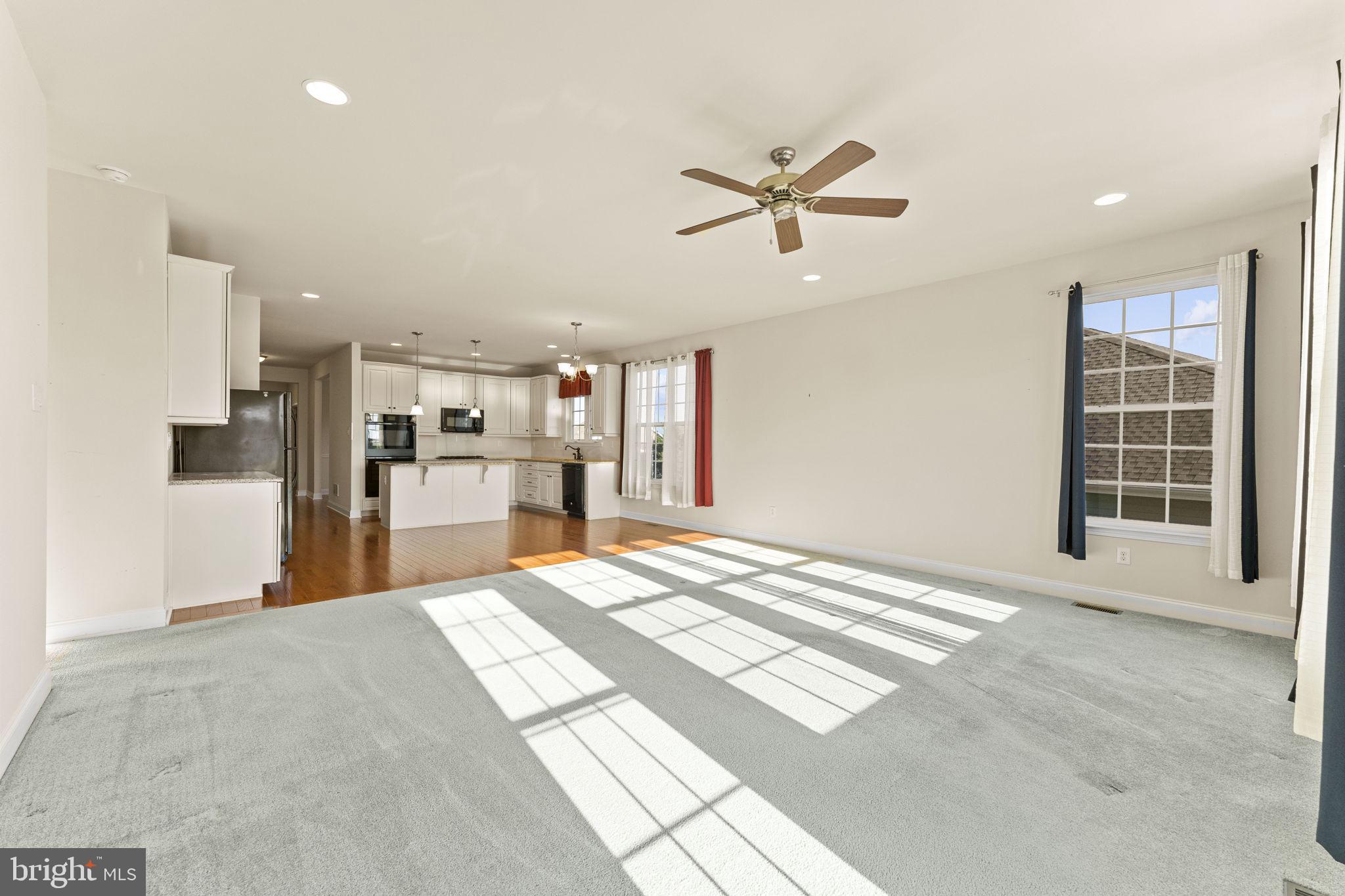 VILLAGES AT HILLVIEW - Residential