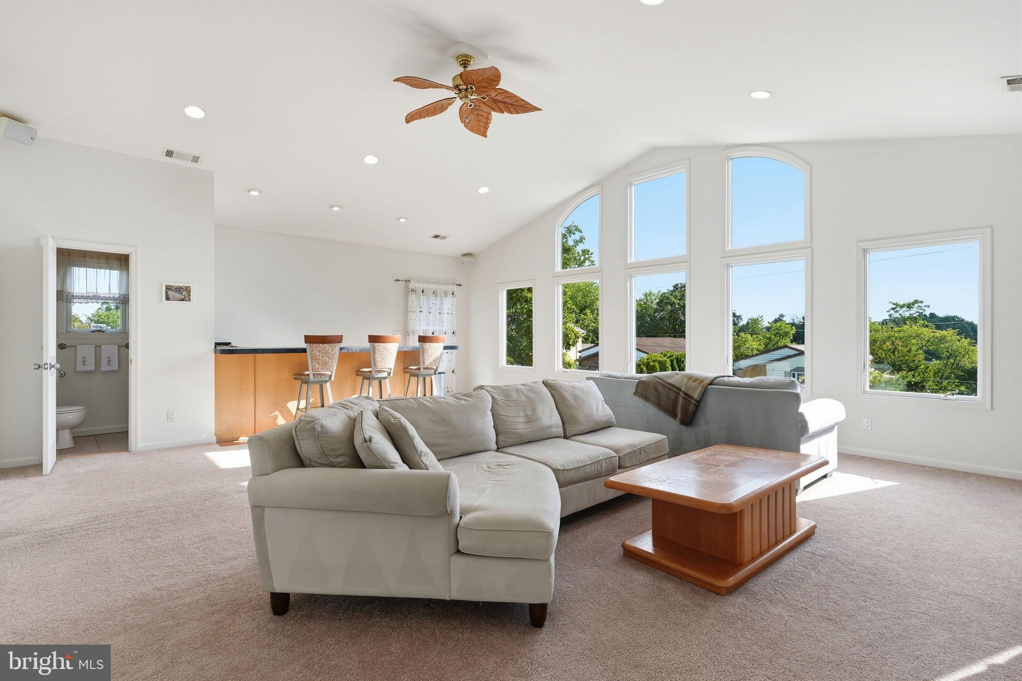 SUNSET BEACH - Residential