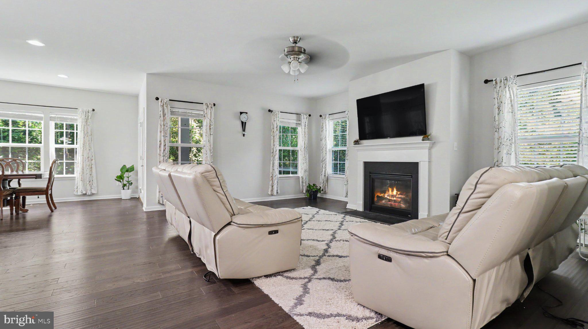 GROVE AT WILLOWSFORD - Residential