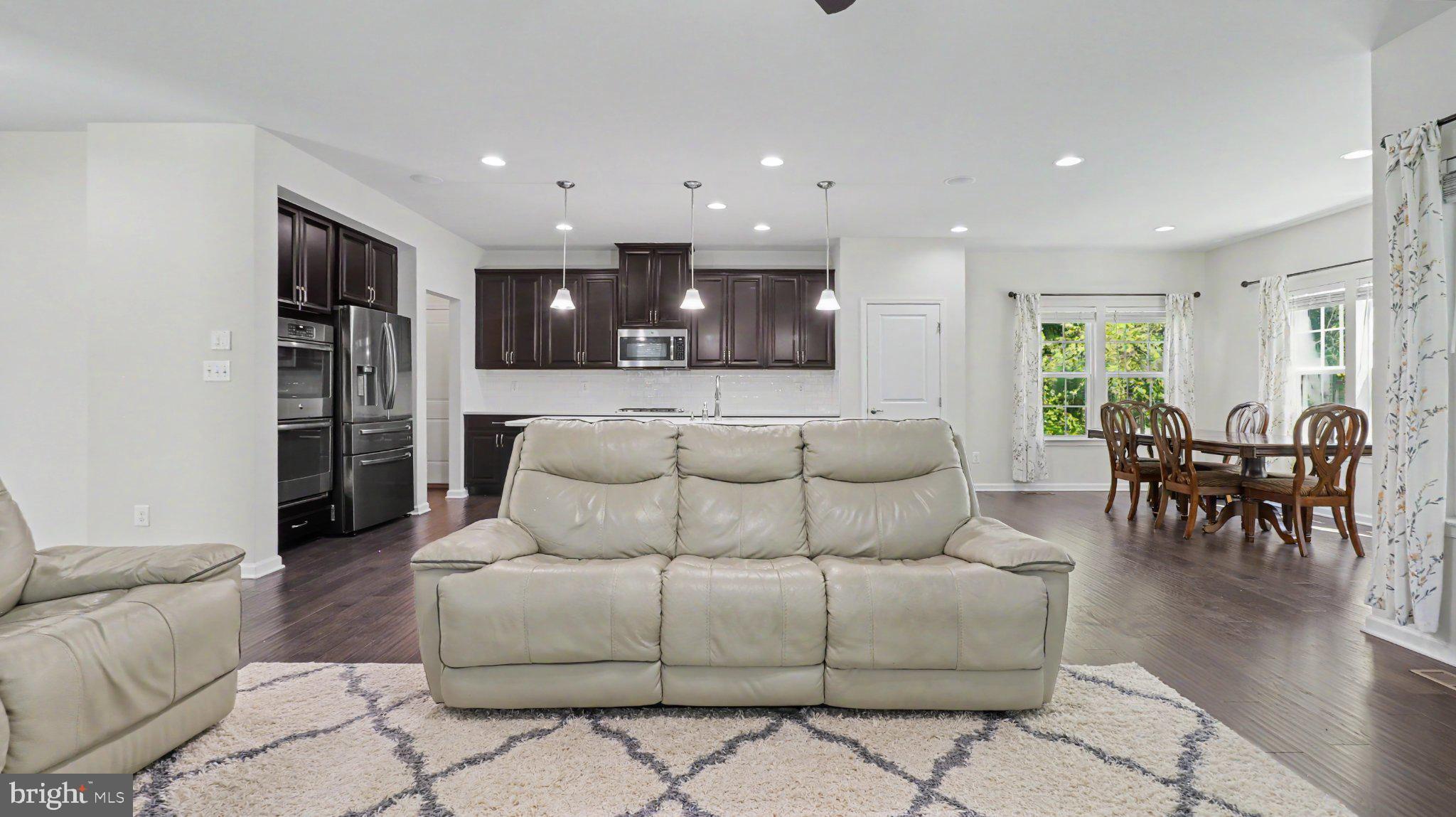 GROVE AT WILLOWSFORD - Residential