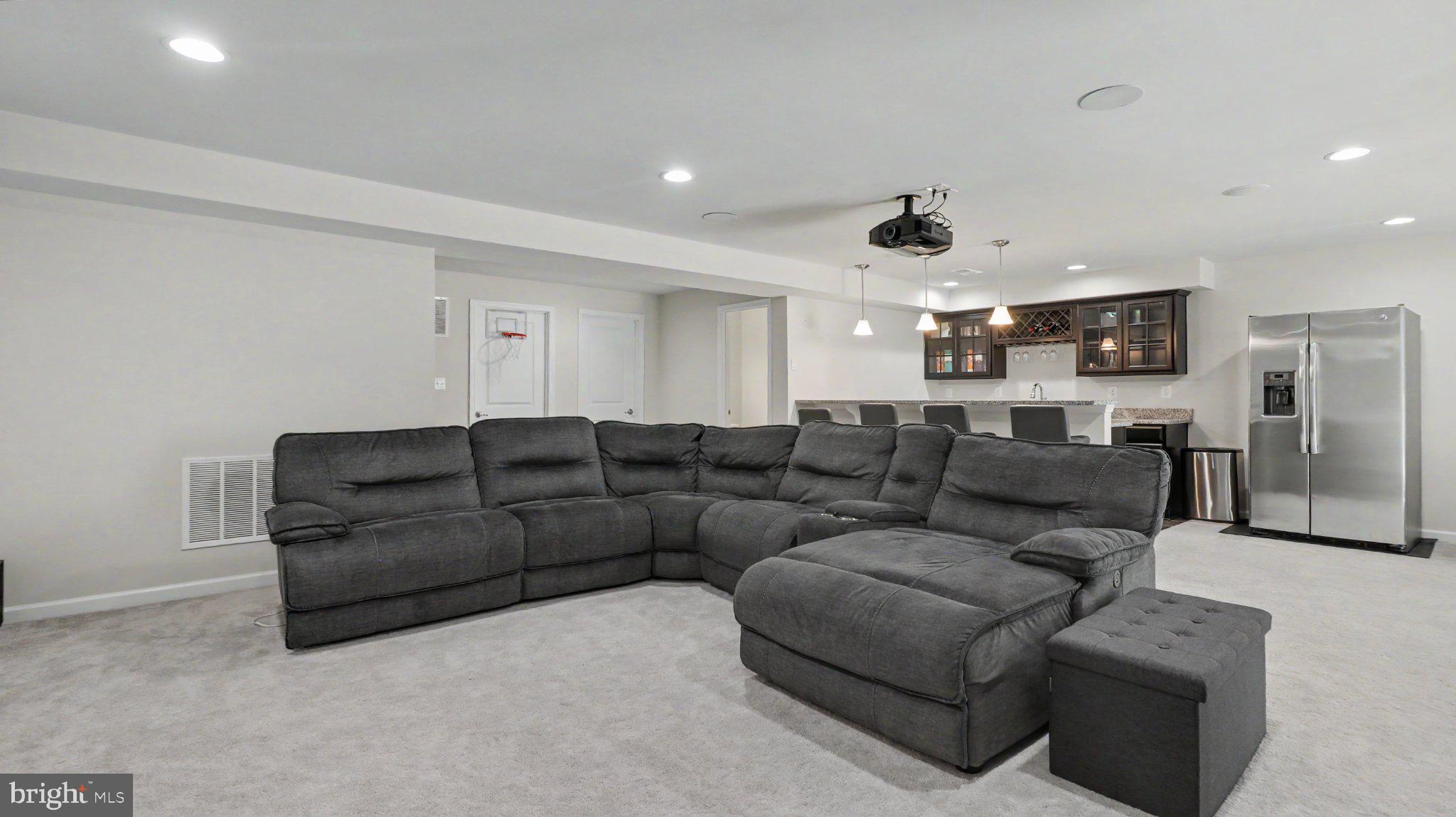 GROVE AT WILLOWSFORD - Residential