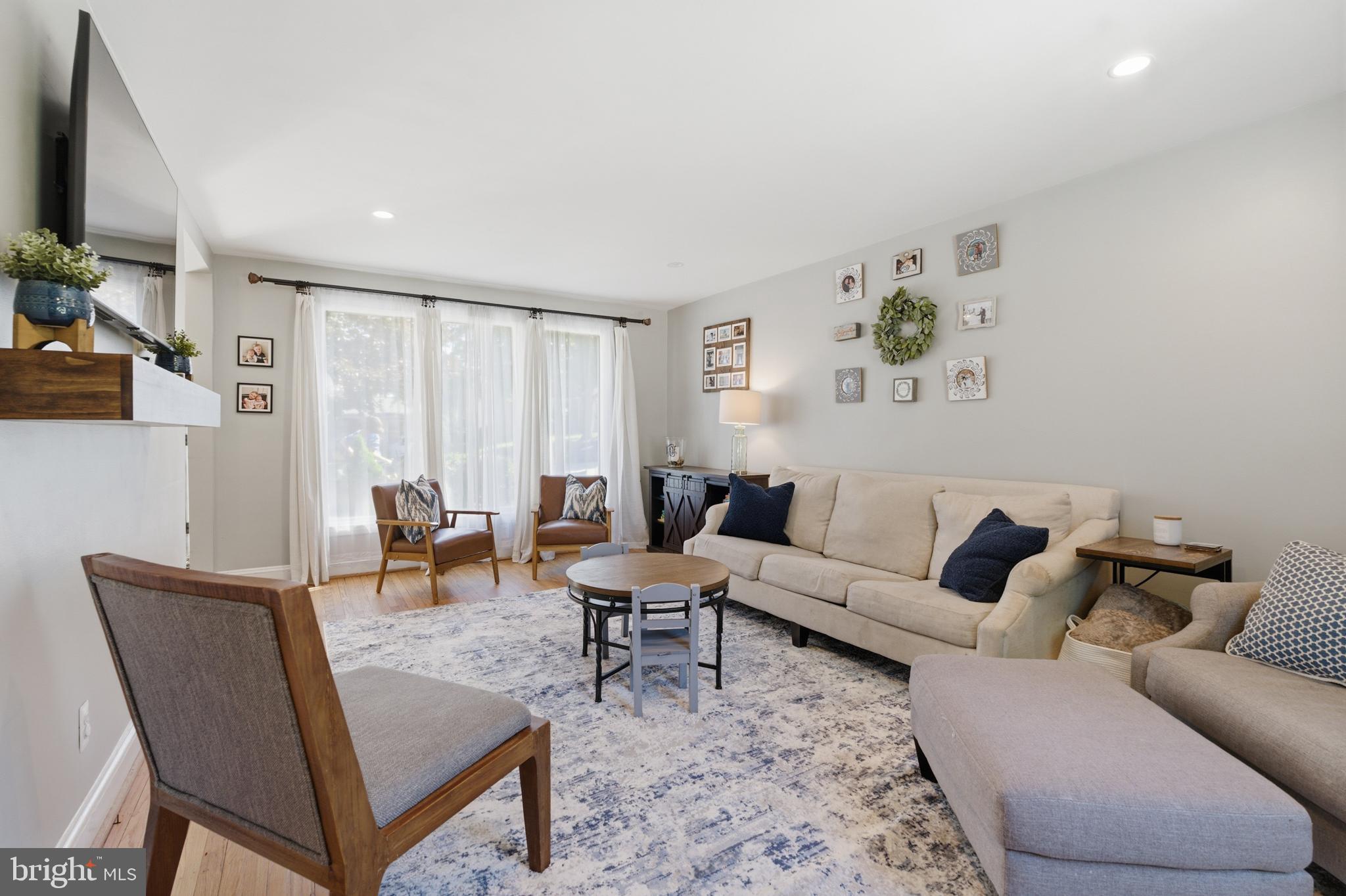 LYNNEWOOD GDNS - Residential