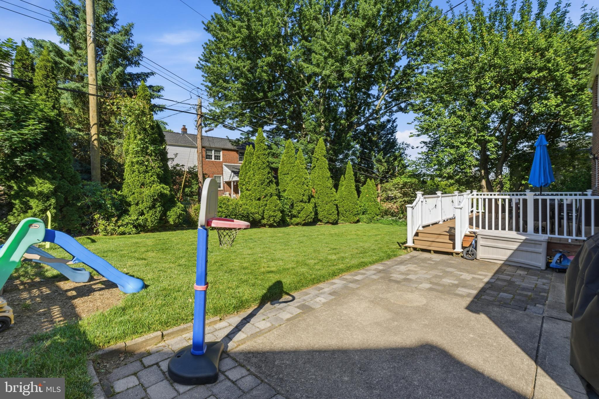 LYNNEWOOD GDNS - Residential
