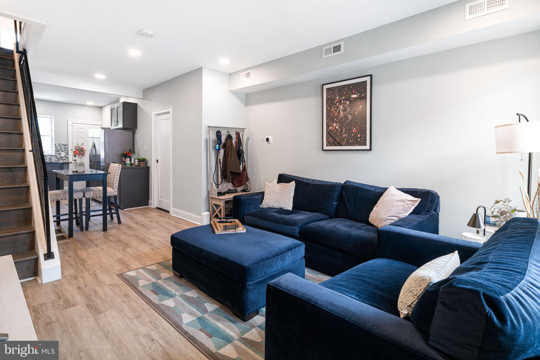 POINT BREEZE - Residential