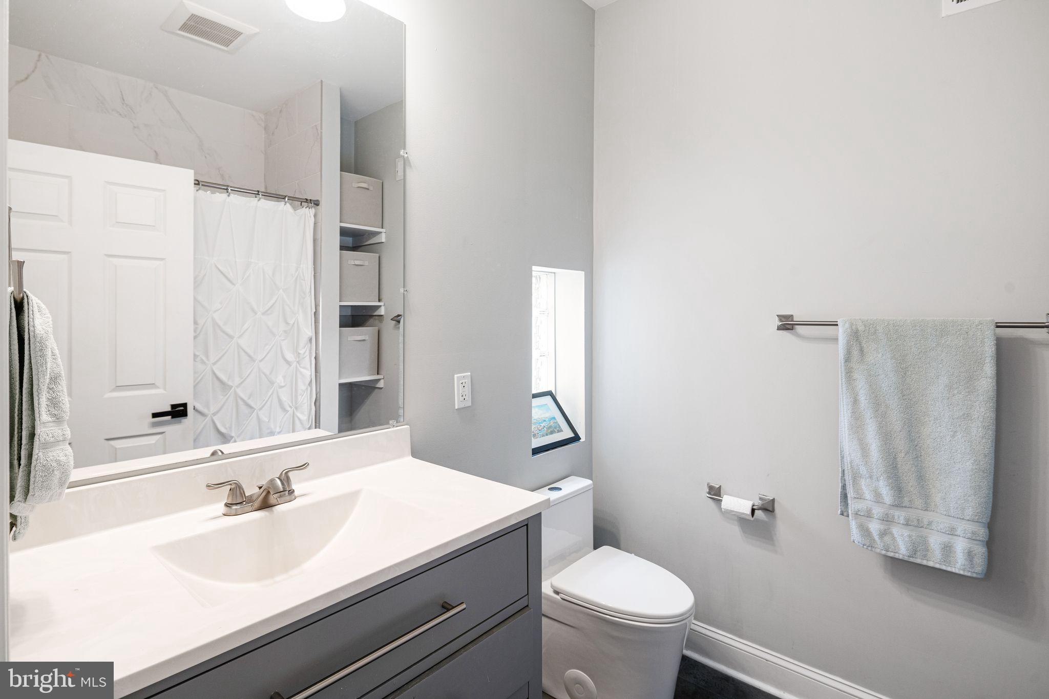 POINT BREEZE - Residential