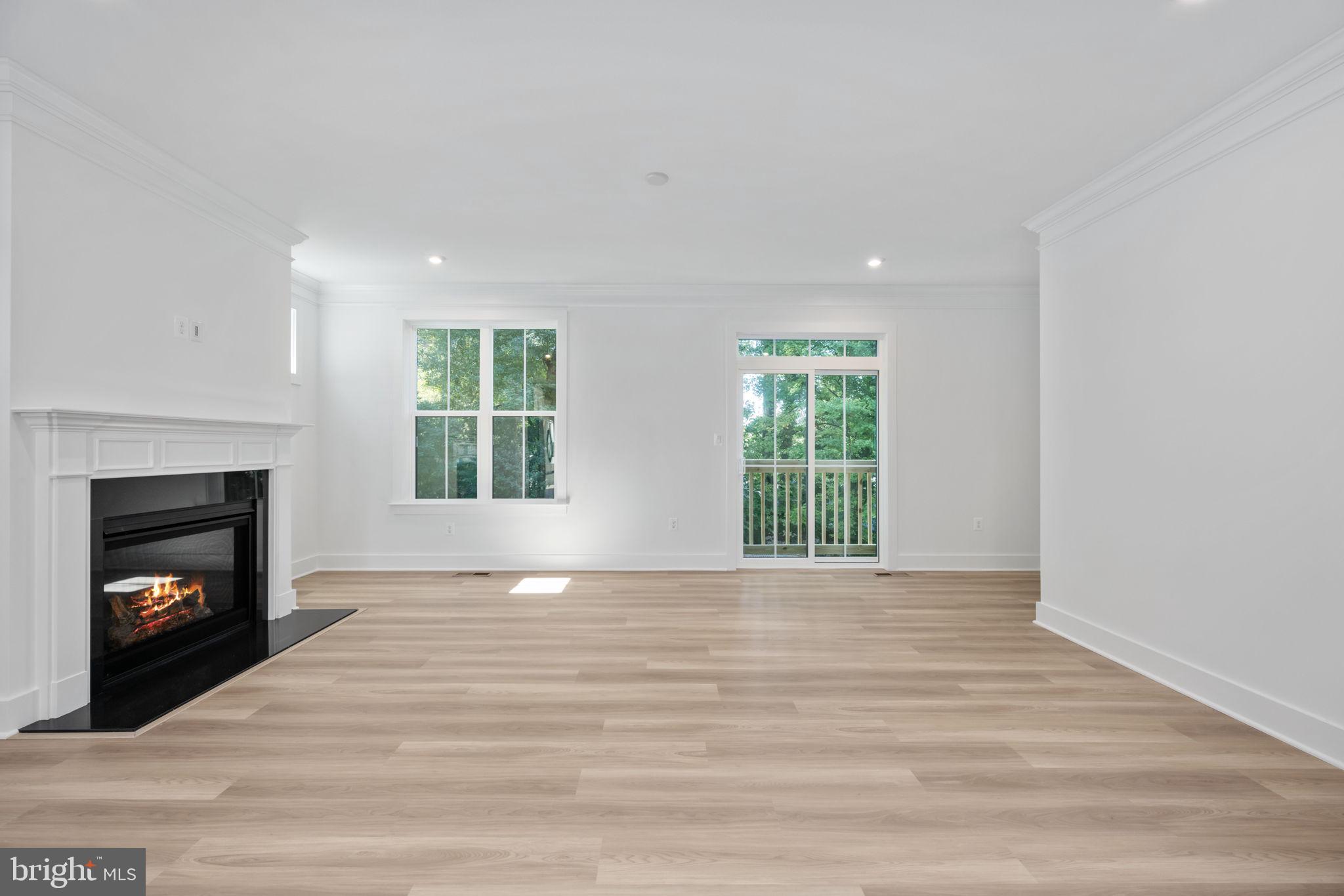 TOWNES AT LITTLE RIVER CROSSING - Residential
