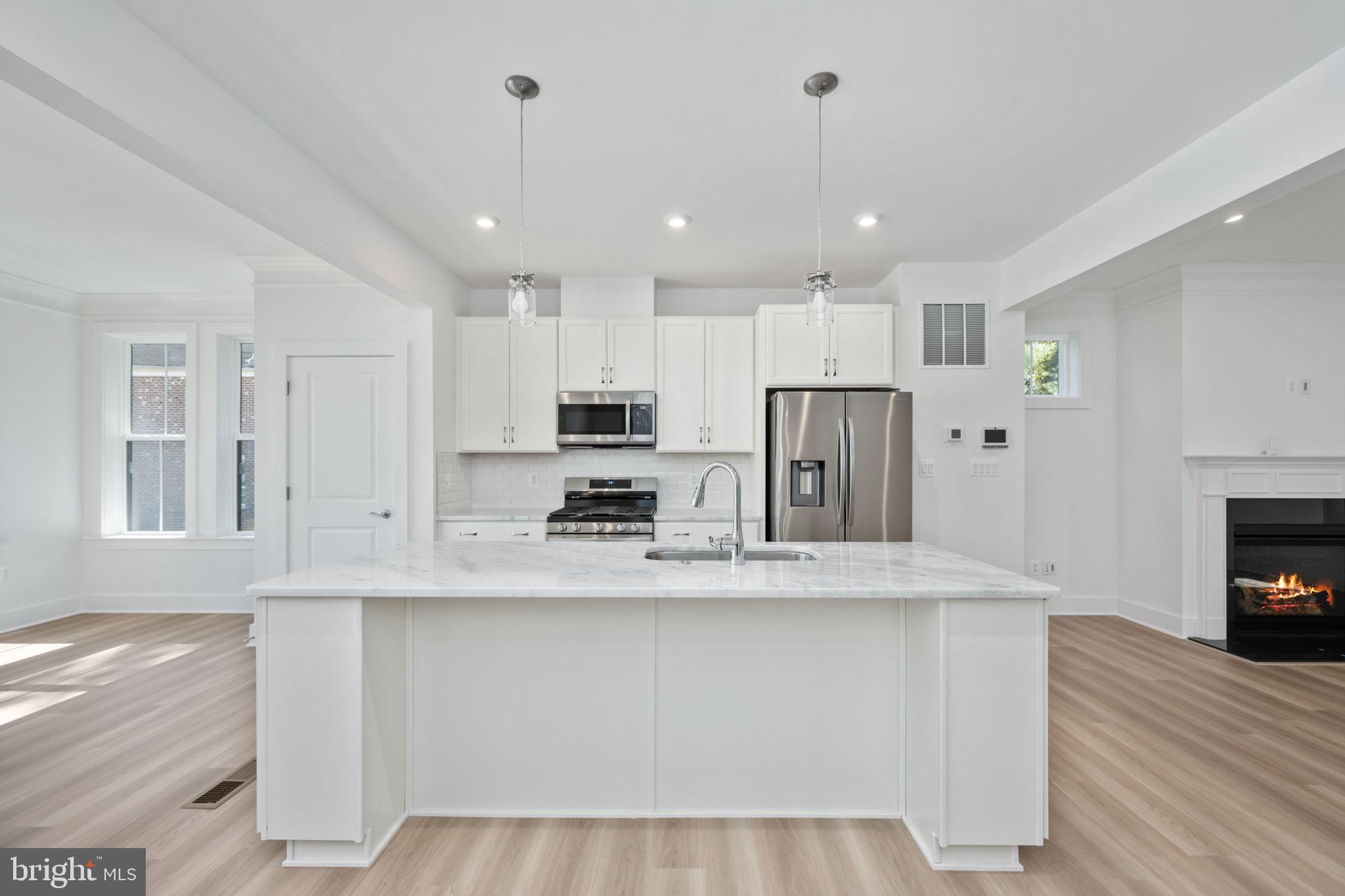 TOWNES AT LITTLE RIVER CROSSING - Residential