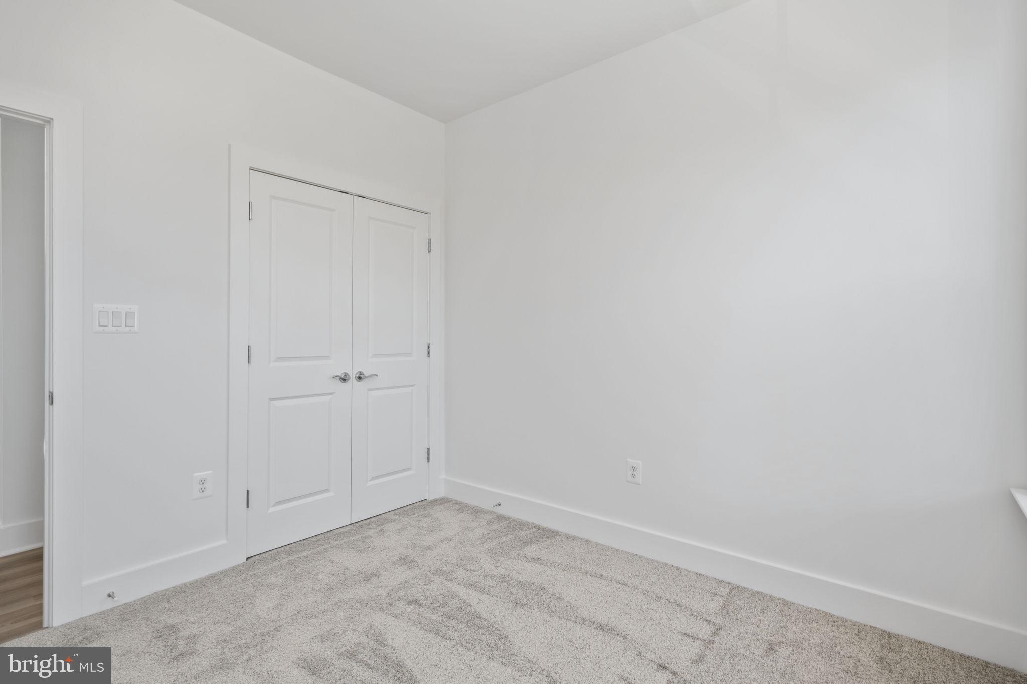TOWNES AT LITTLE RIVER CROSSING - Residential