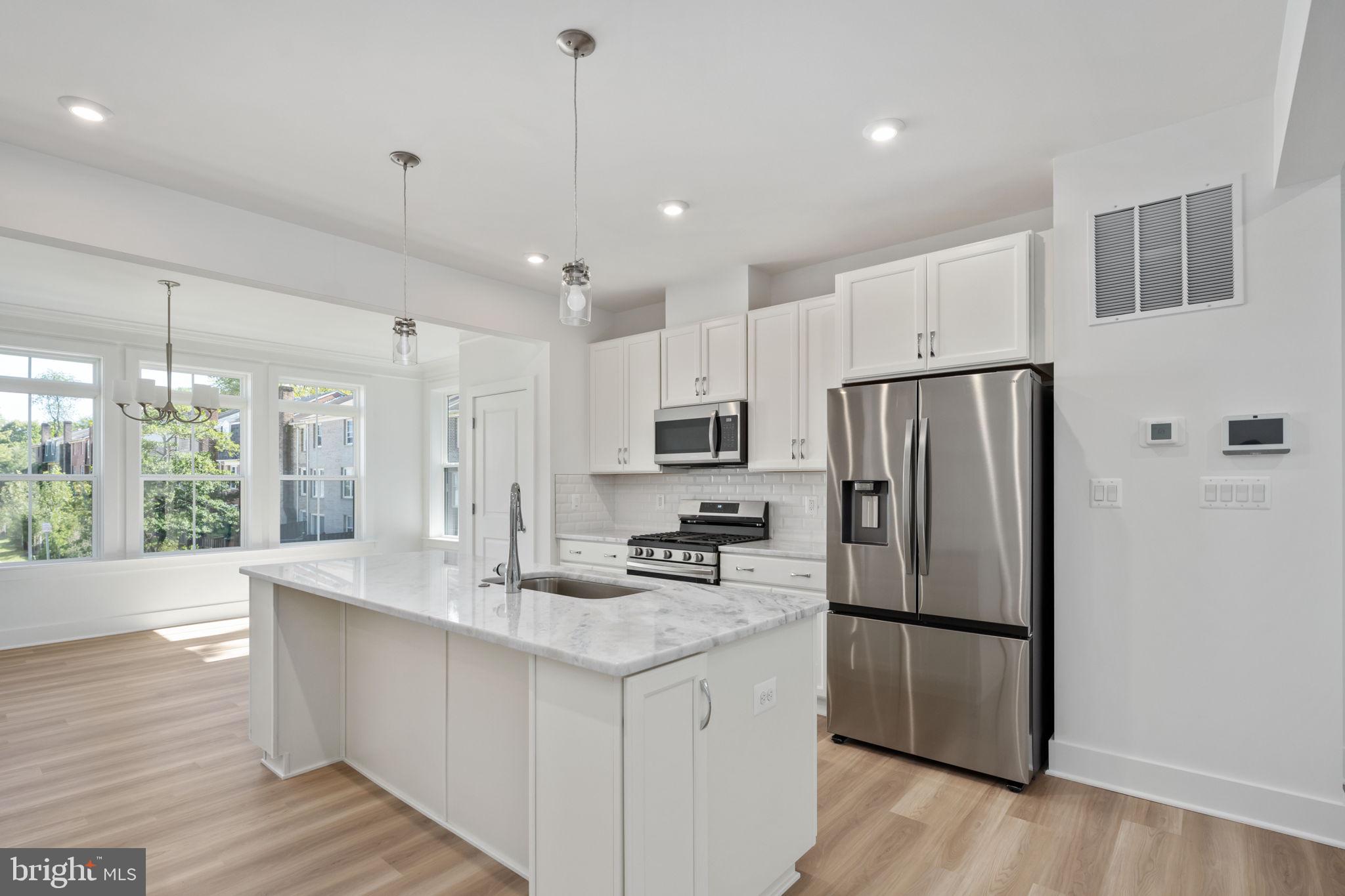 TOWNES AT LITTLE RIVER CROSSING - Residential