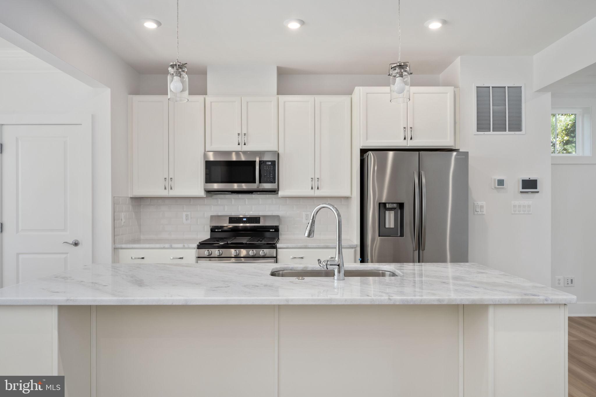 TOWNES AT LITTLE RIVER CROSSING - Residential