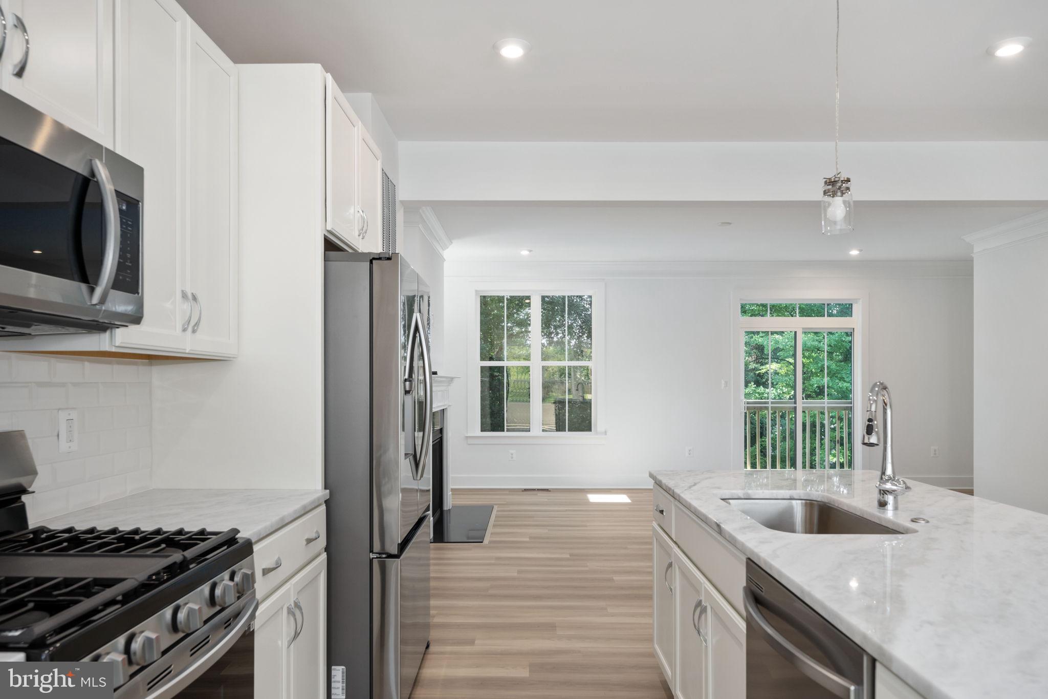 TOWNES AT LITTLE RIVER CROSSING - Residential
