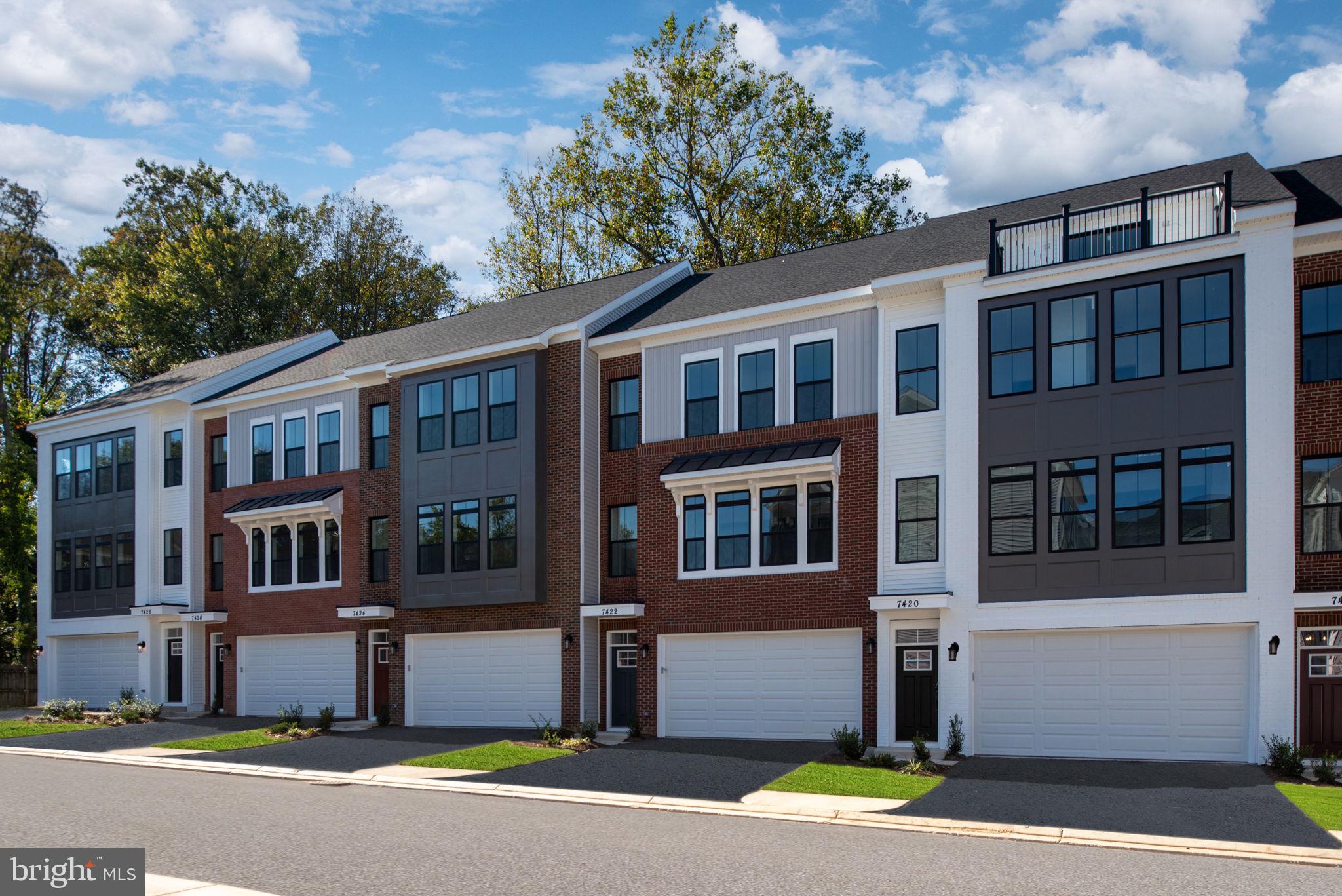 TOWNES AT LITTLE RIVER CROSSING - Residential