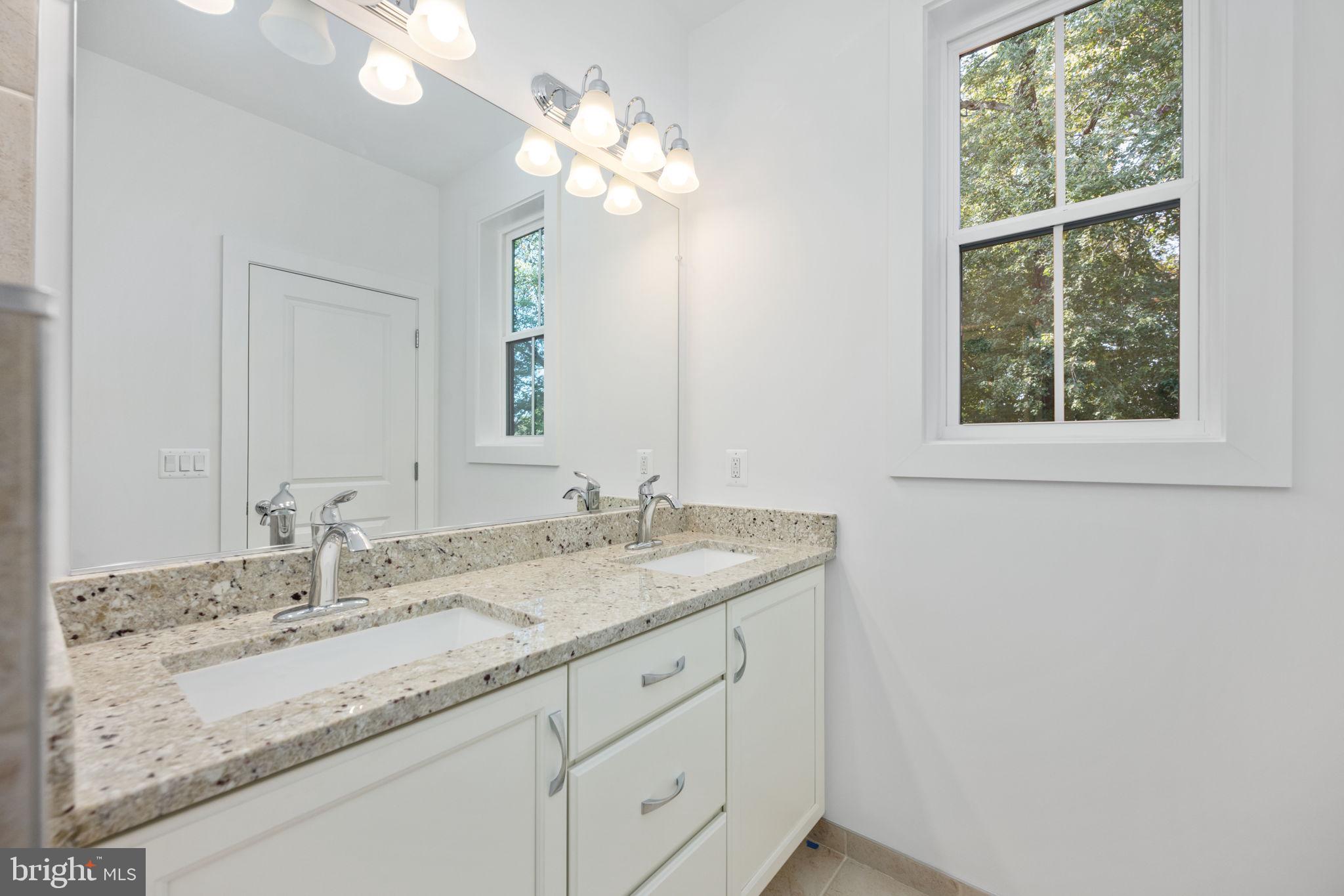 TOWNES AT LITTLE RIVER CROSSING - Residential