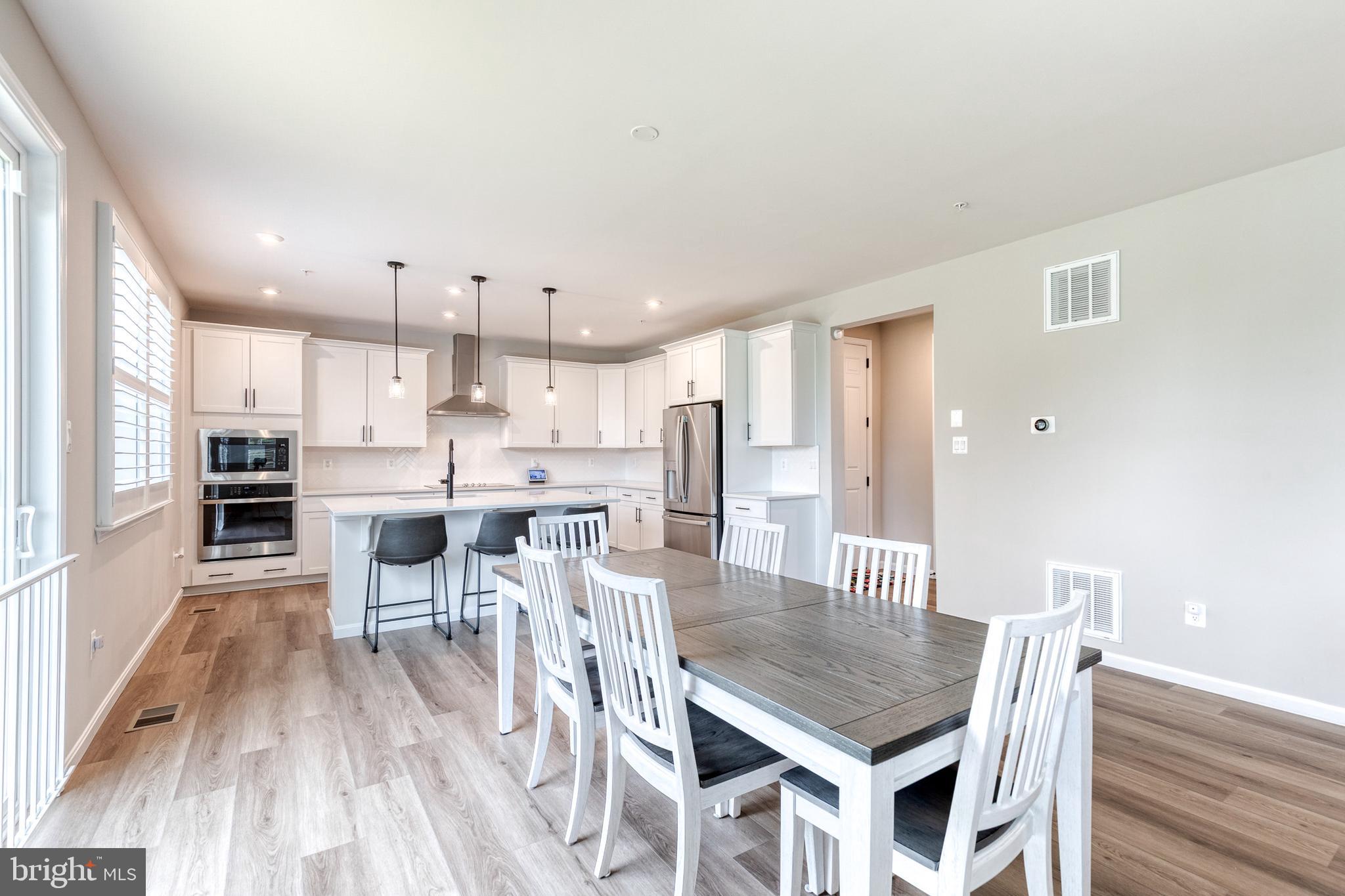 VINCENT ESTATES - Residential