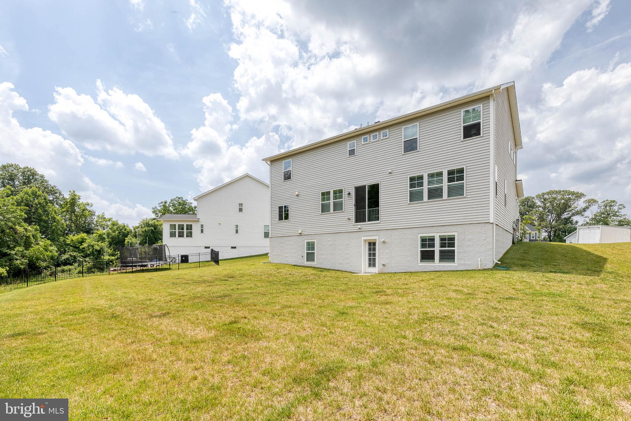 VINCENT ESTATES - Residential