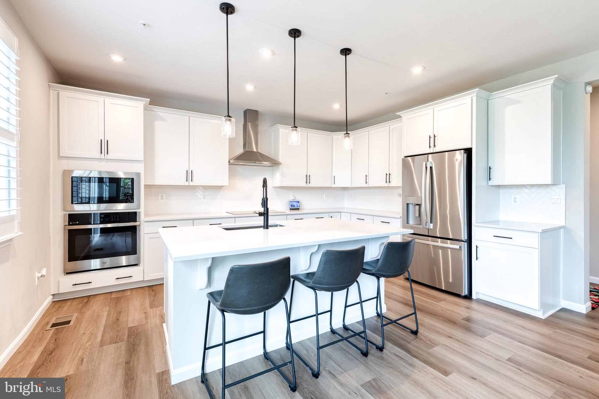 VINCENT ESTATES - Residential