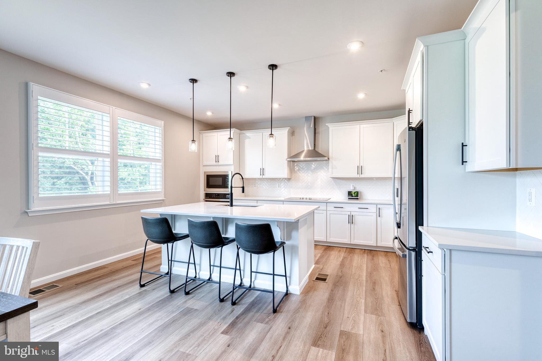 VINCENT ESTATES - Residential