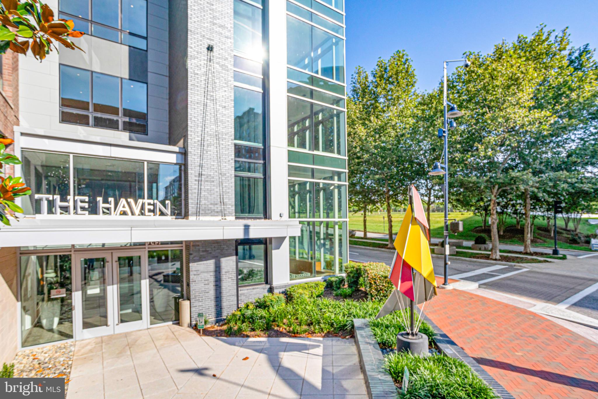 NATIONAL HARBOR - Residential