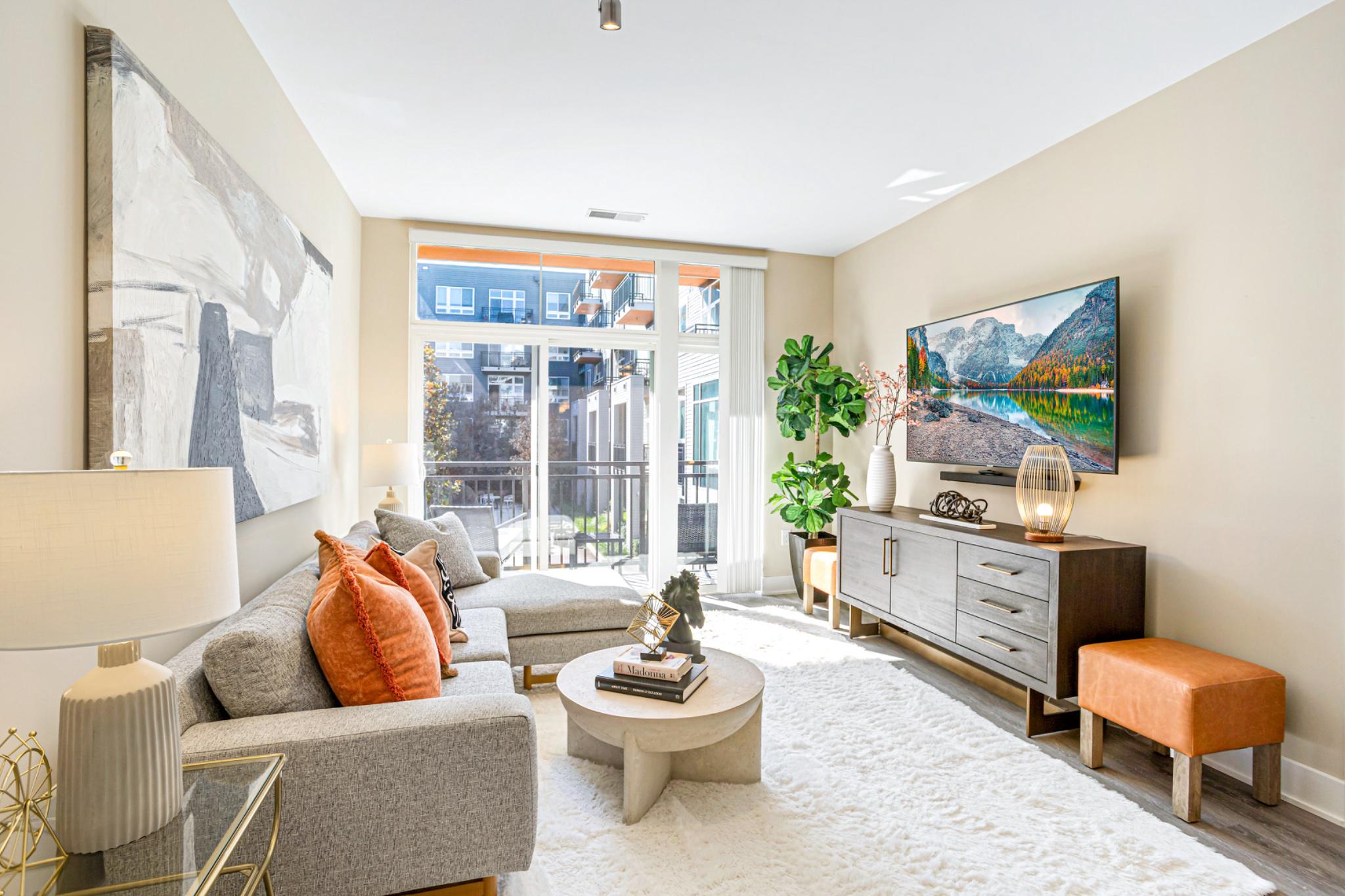 NATIONAL HARBOR - Residential
