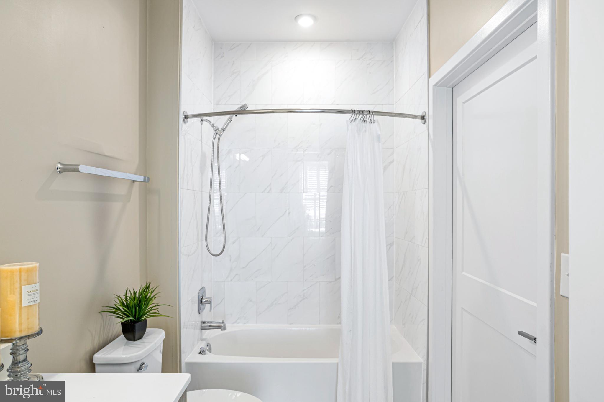 NATIONAL HARBOR - Residential