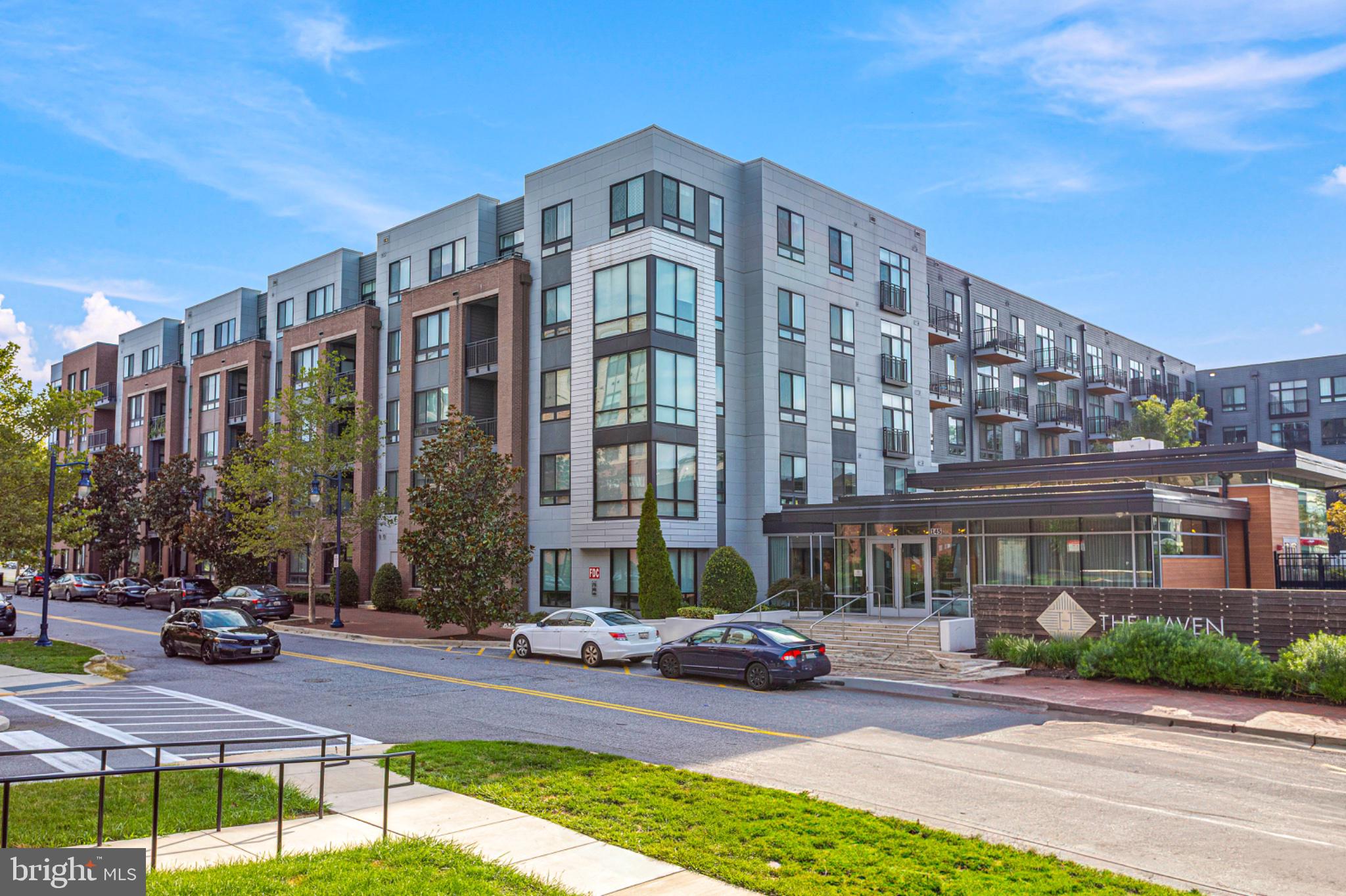 NATIONAL HARBOR - Residential