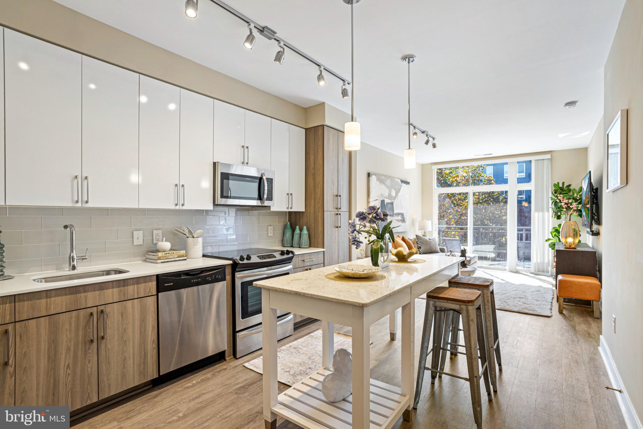 NATIONAL HARBOR - Residential