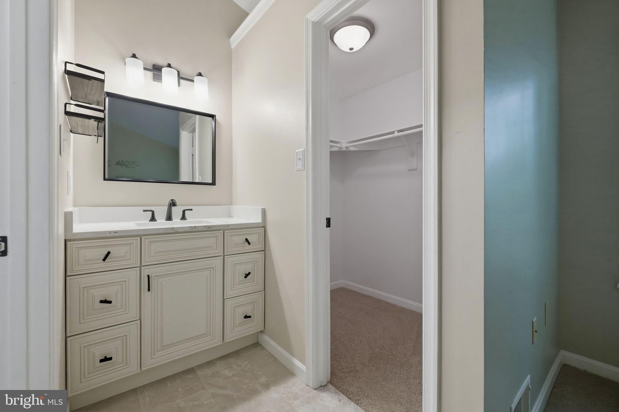 MONTCLAIR - Residential