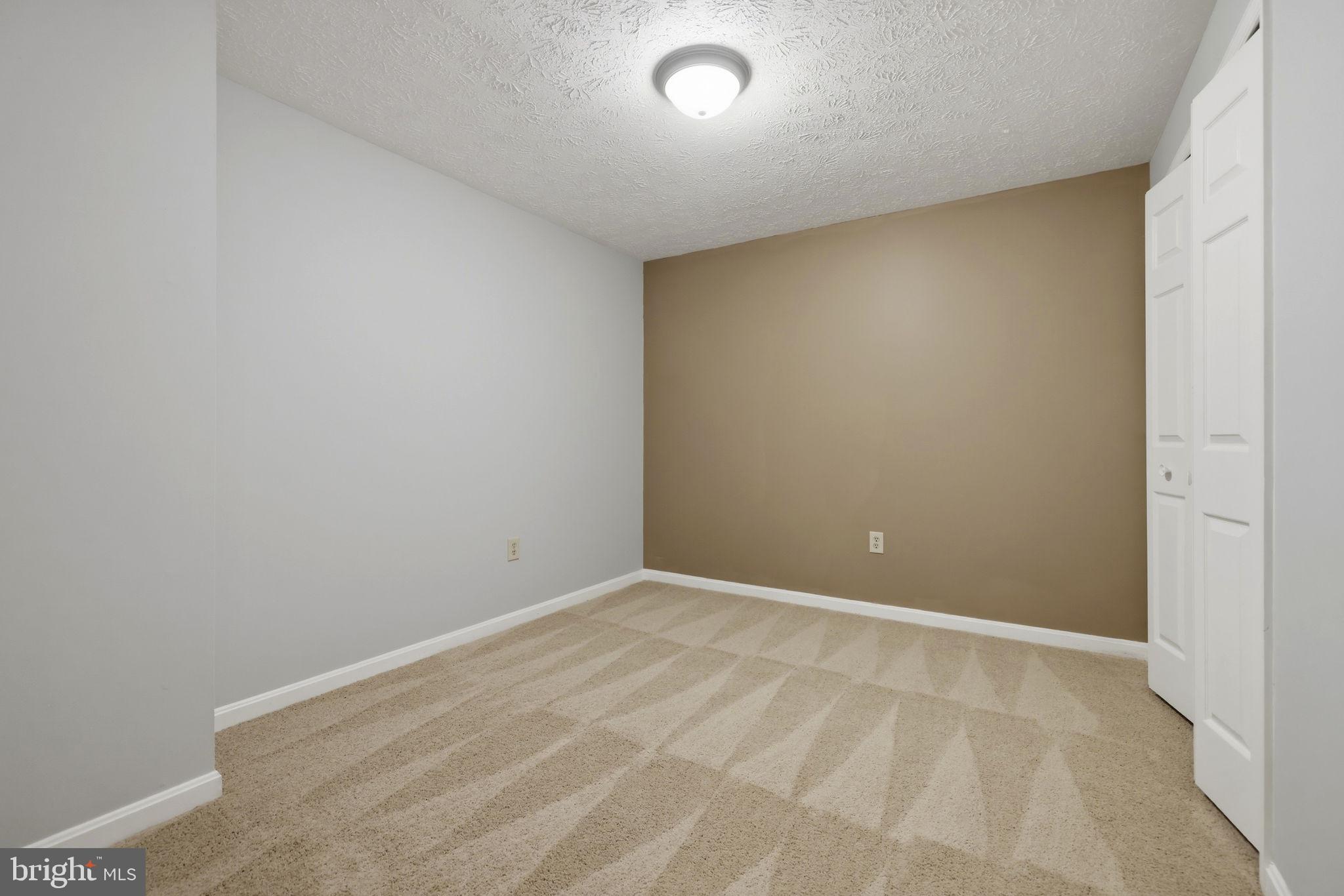 MONTCLAIR - Residential