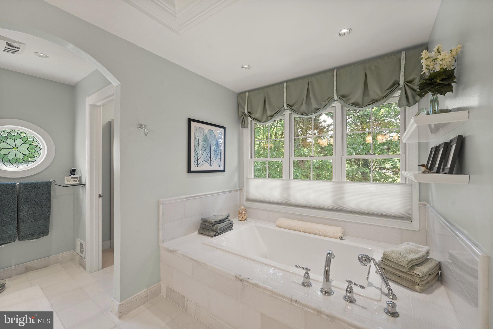 LAMBIANCE OF MCLEAN - Residential