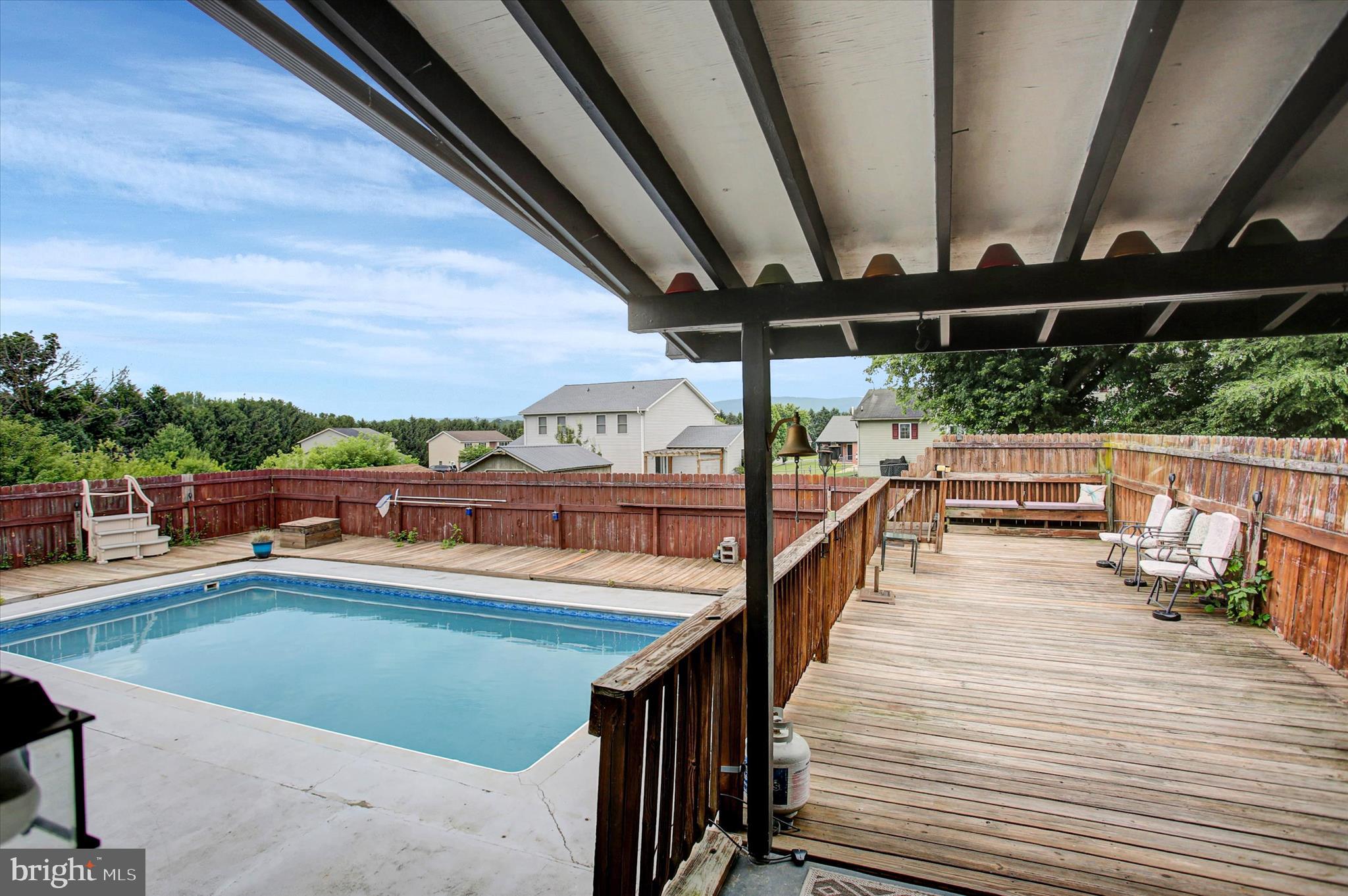 MOUNTAIN VIEW - Residential