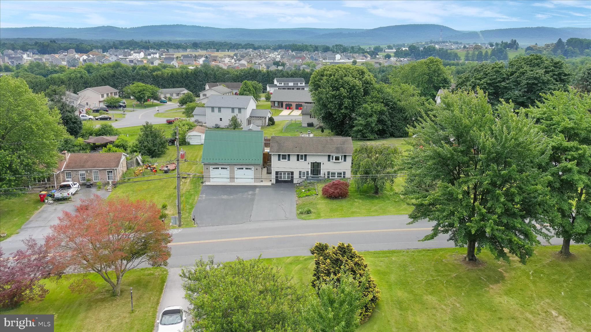 MOUNTAIN VIEW - Residential