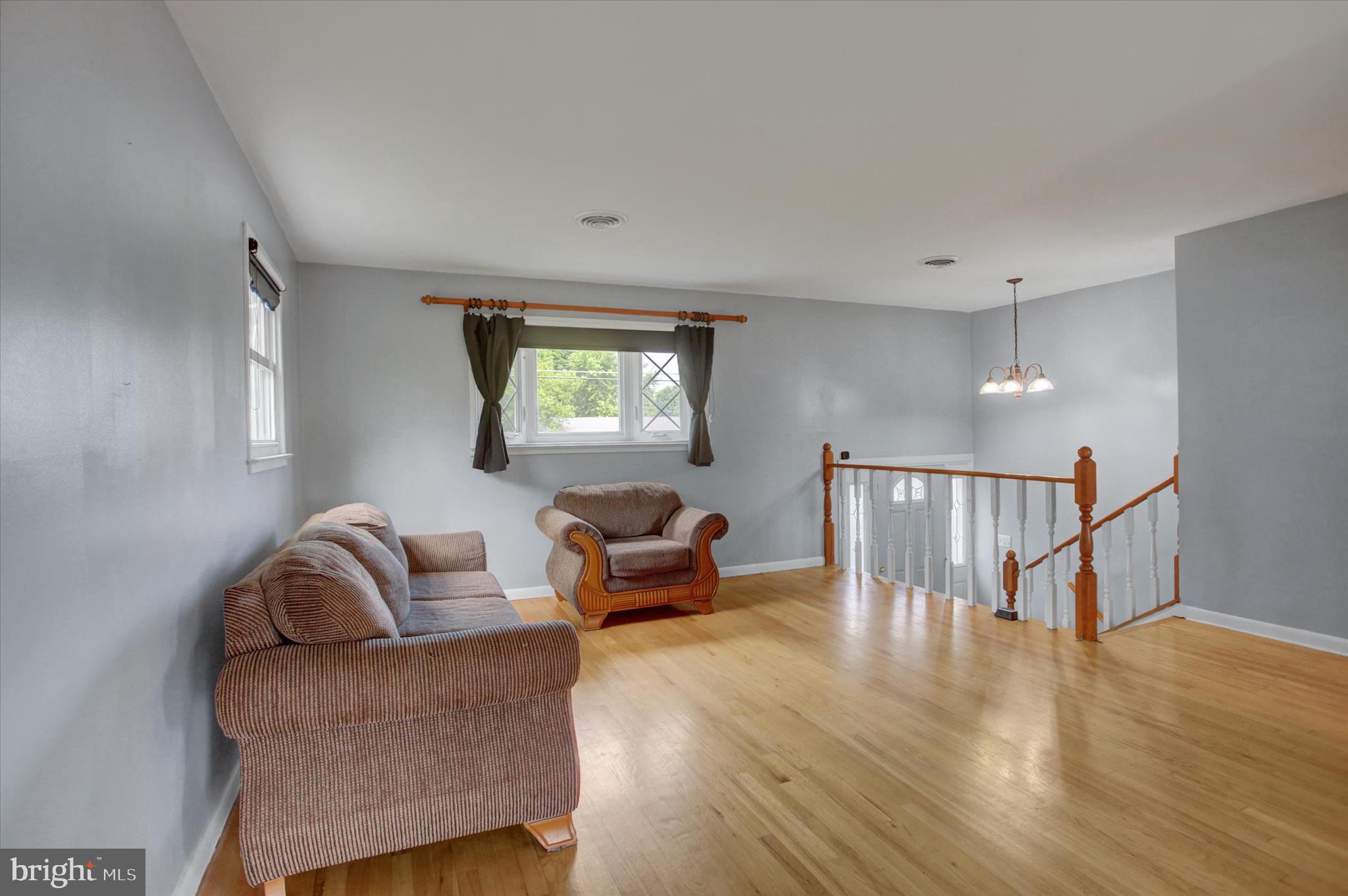 MOUNTAIN VIEW - Residential