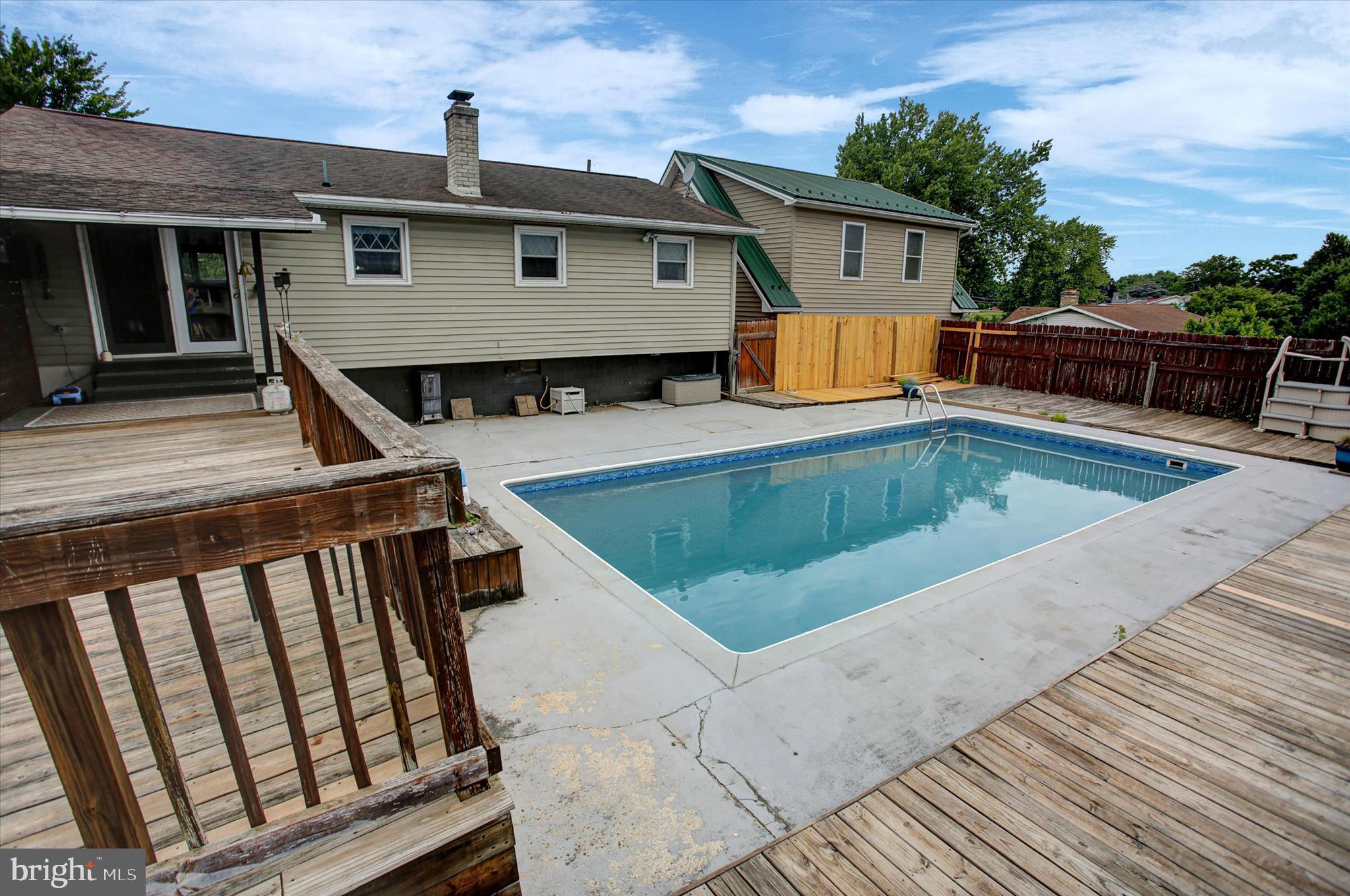 MOUNTAIN VIEW - Residential