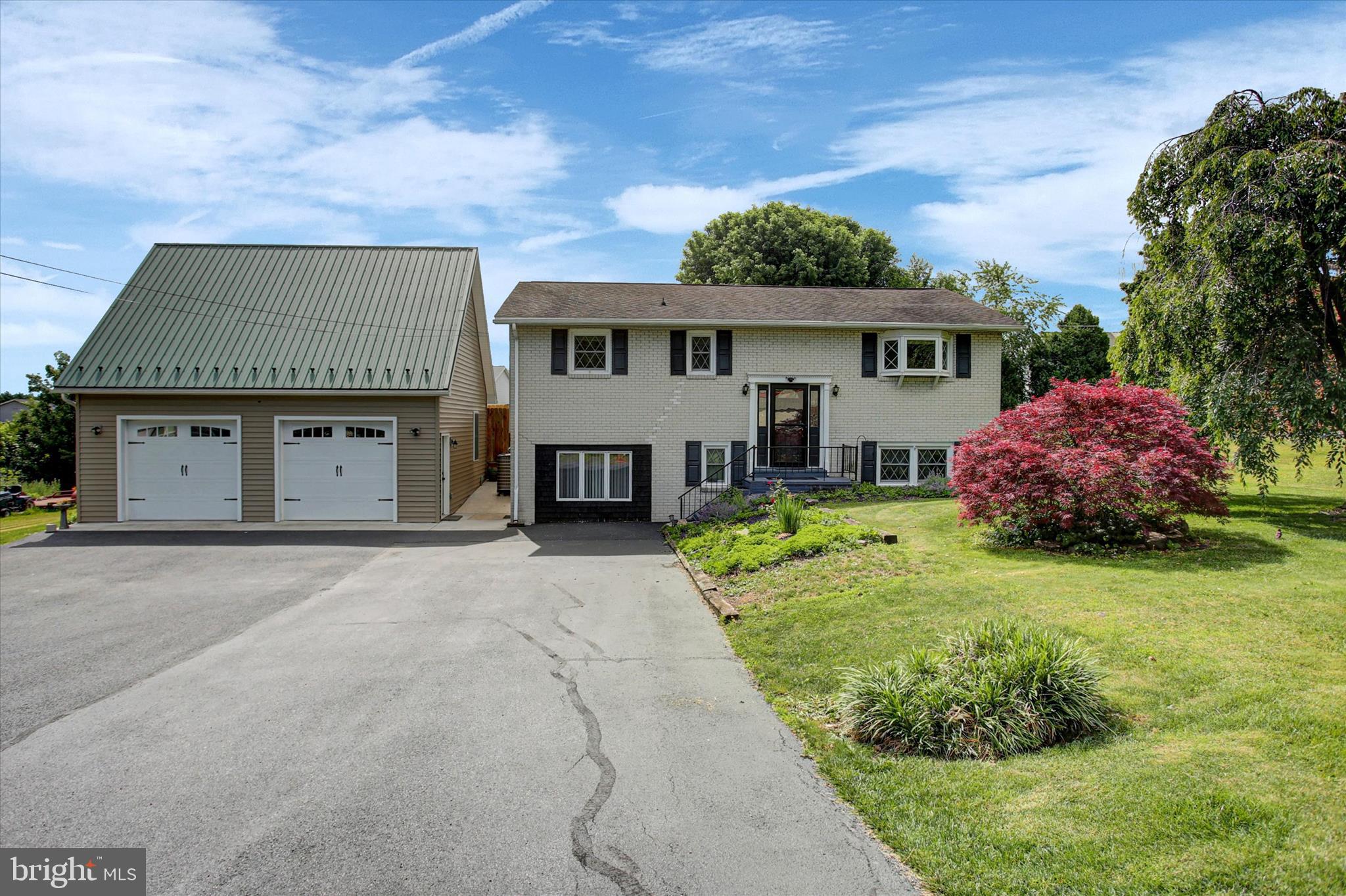 MOUNTAIN VIEW - Residential