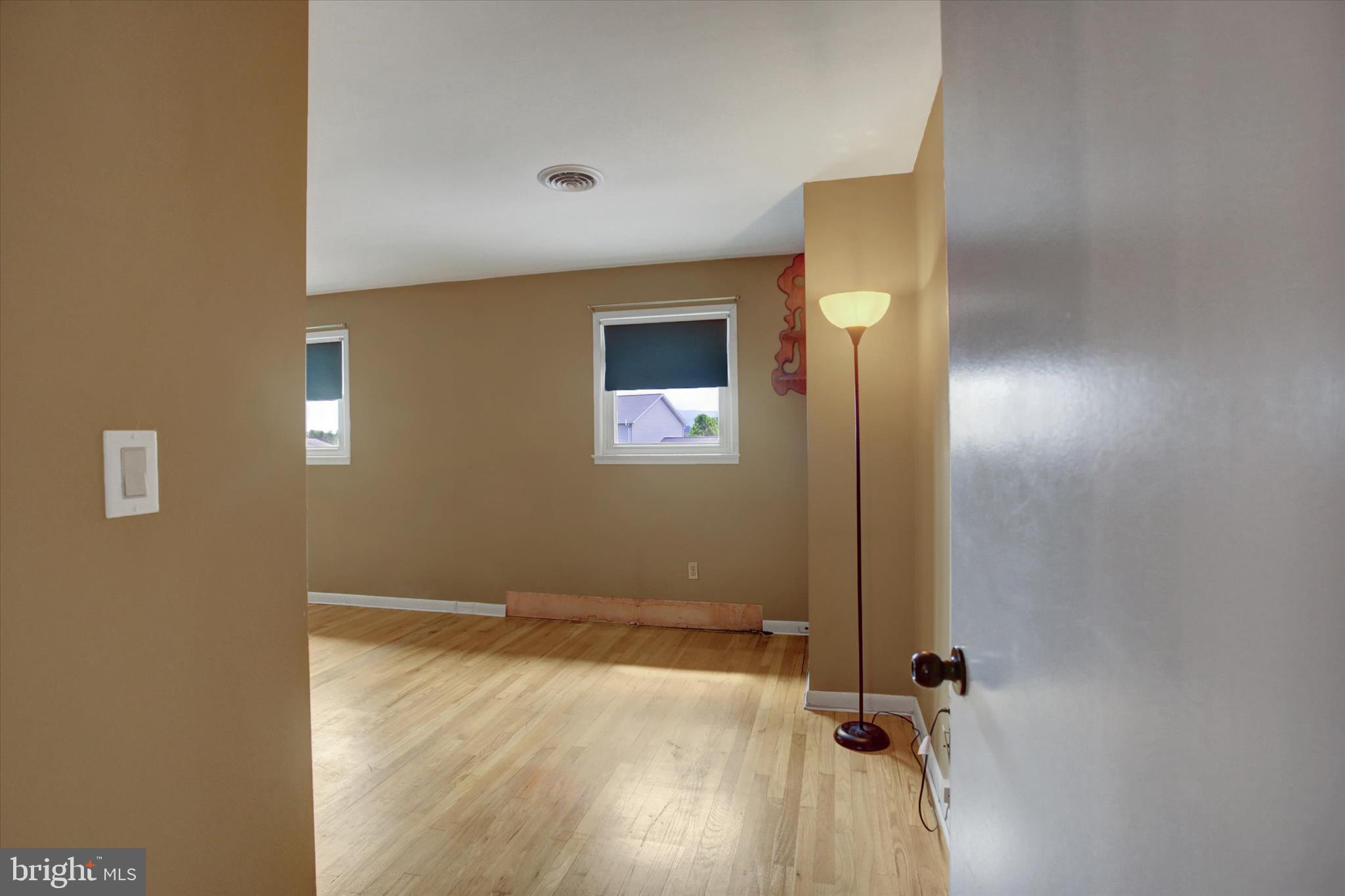 MOUNTAIN VIEW - Residential