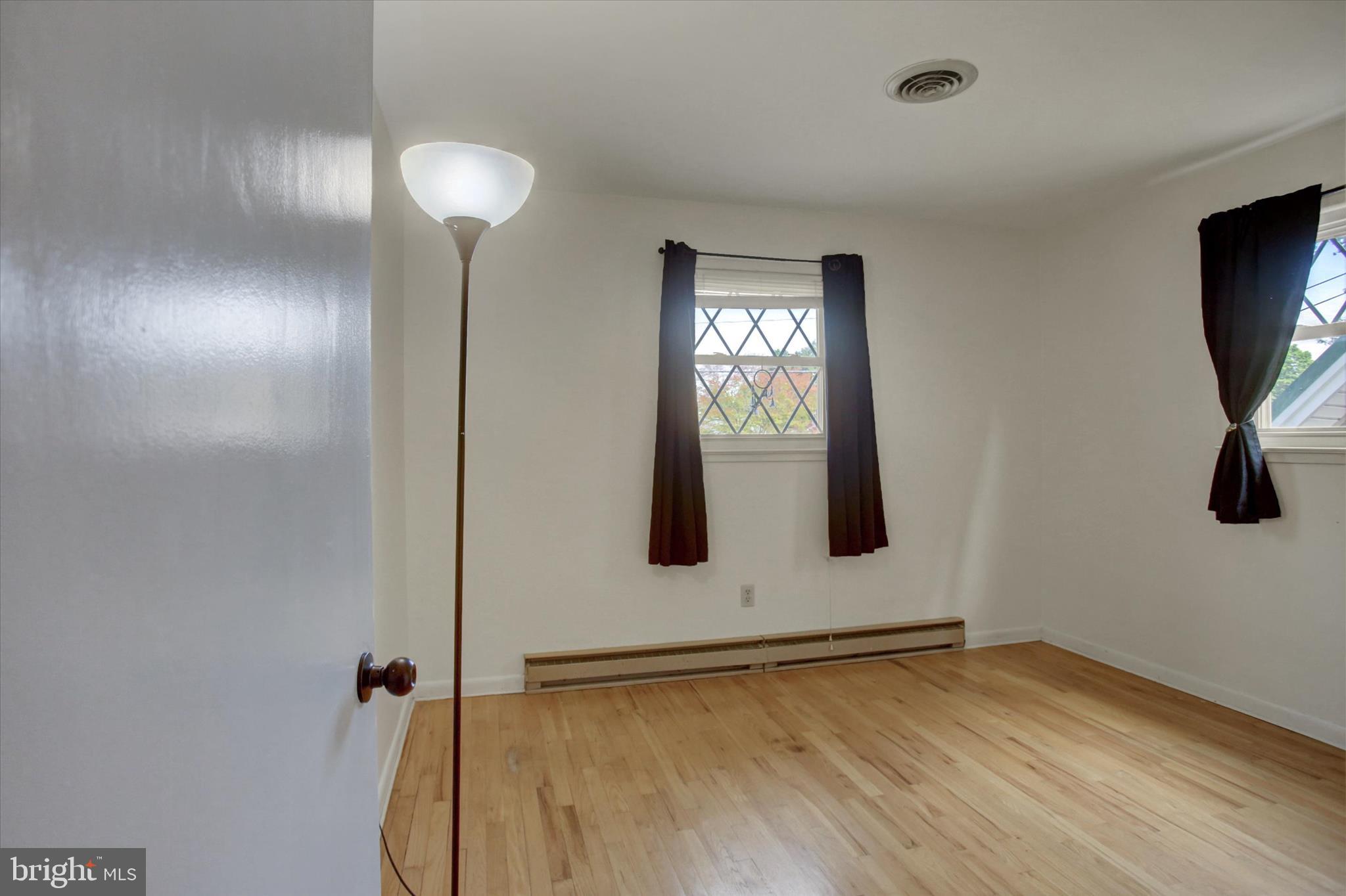 MOUNTAIN VIEW - Residential
