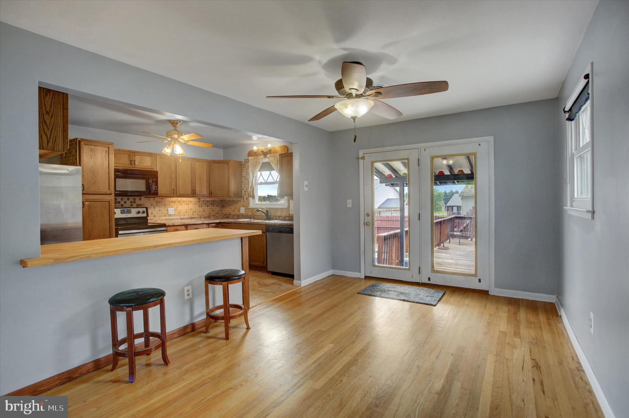 MOUNTAIN VIEW - Residential