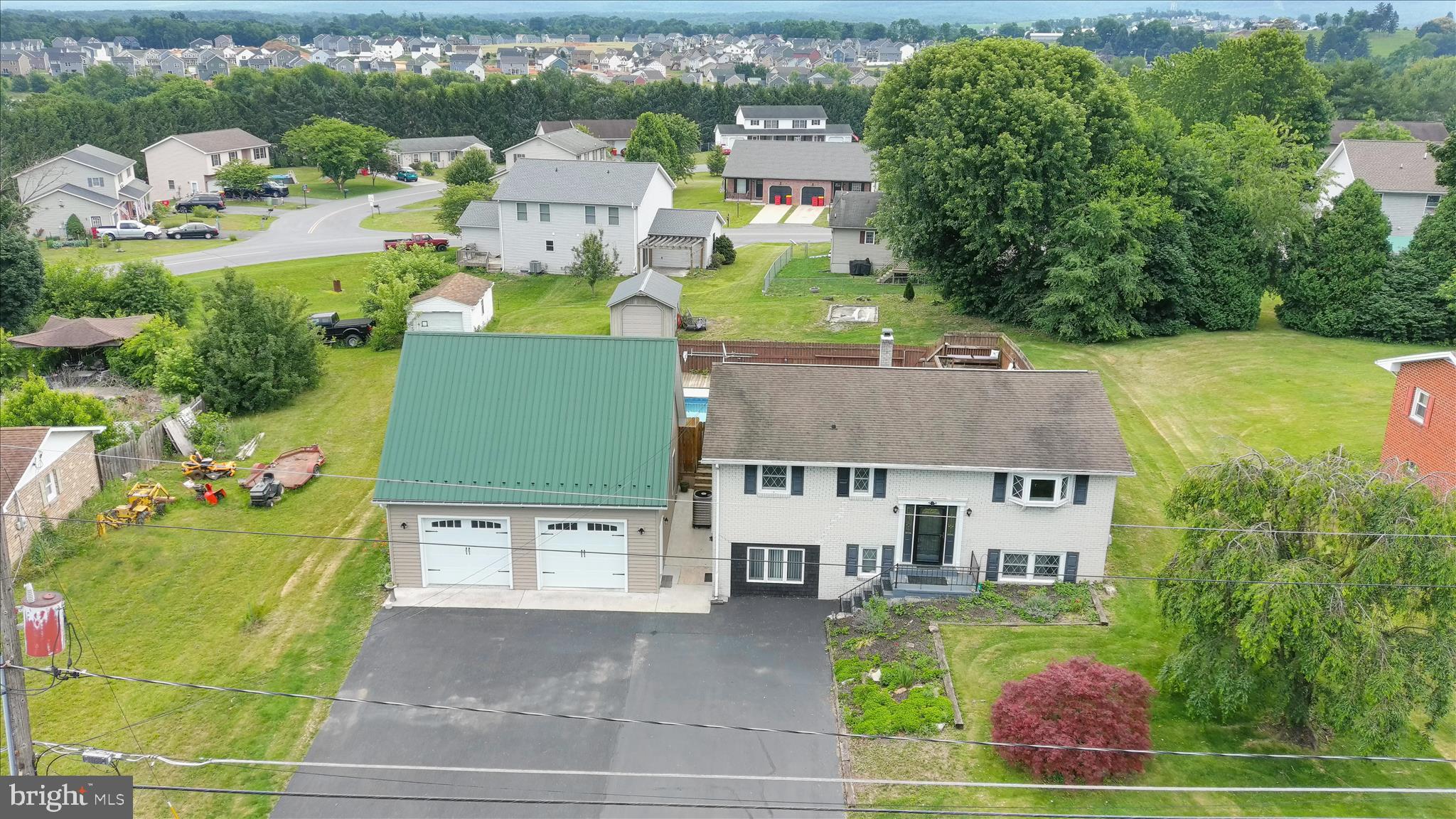 MOUNTAIN VIEW - Residential