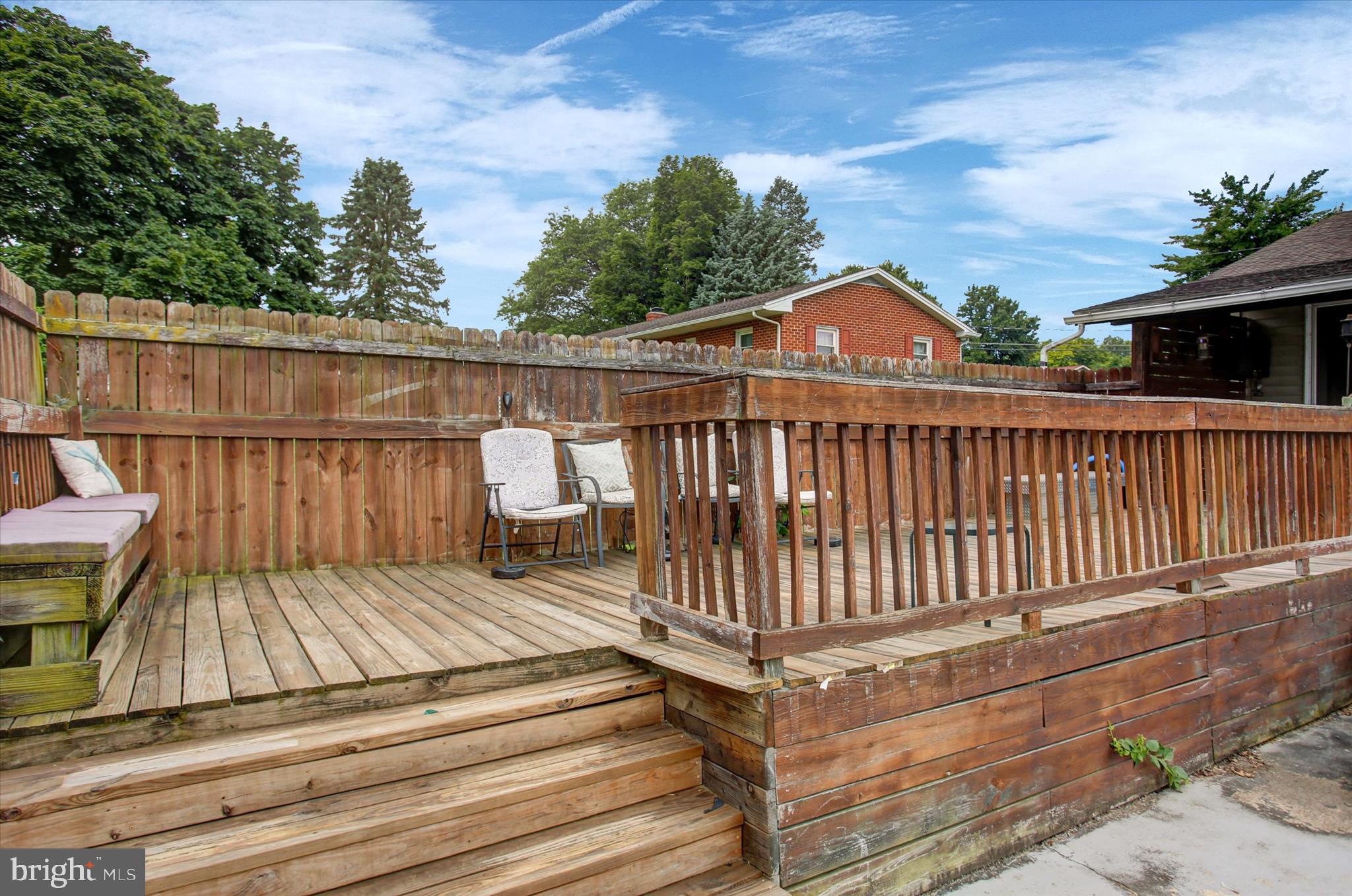 MOUNTAIN VIEW - Residential