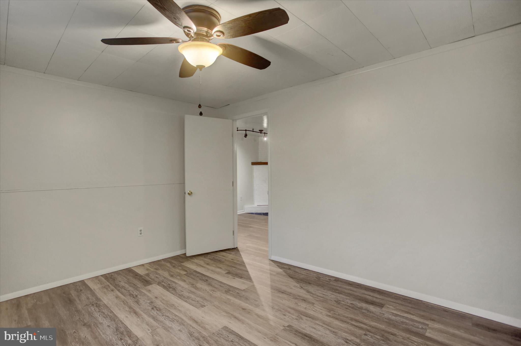 MOUNTAIN VIEW - Residential