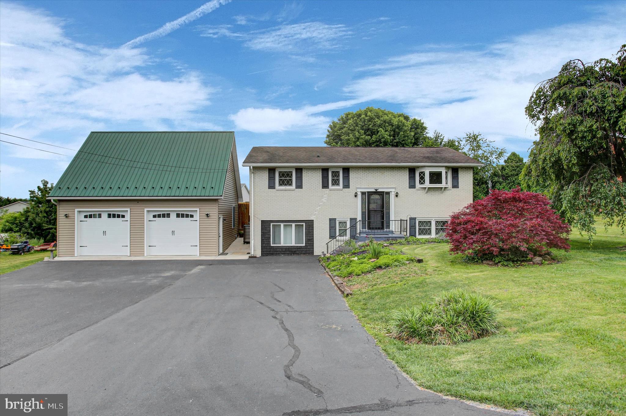 MOUNTAIN VIEW - Residential
