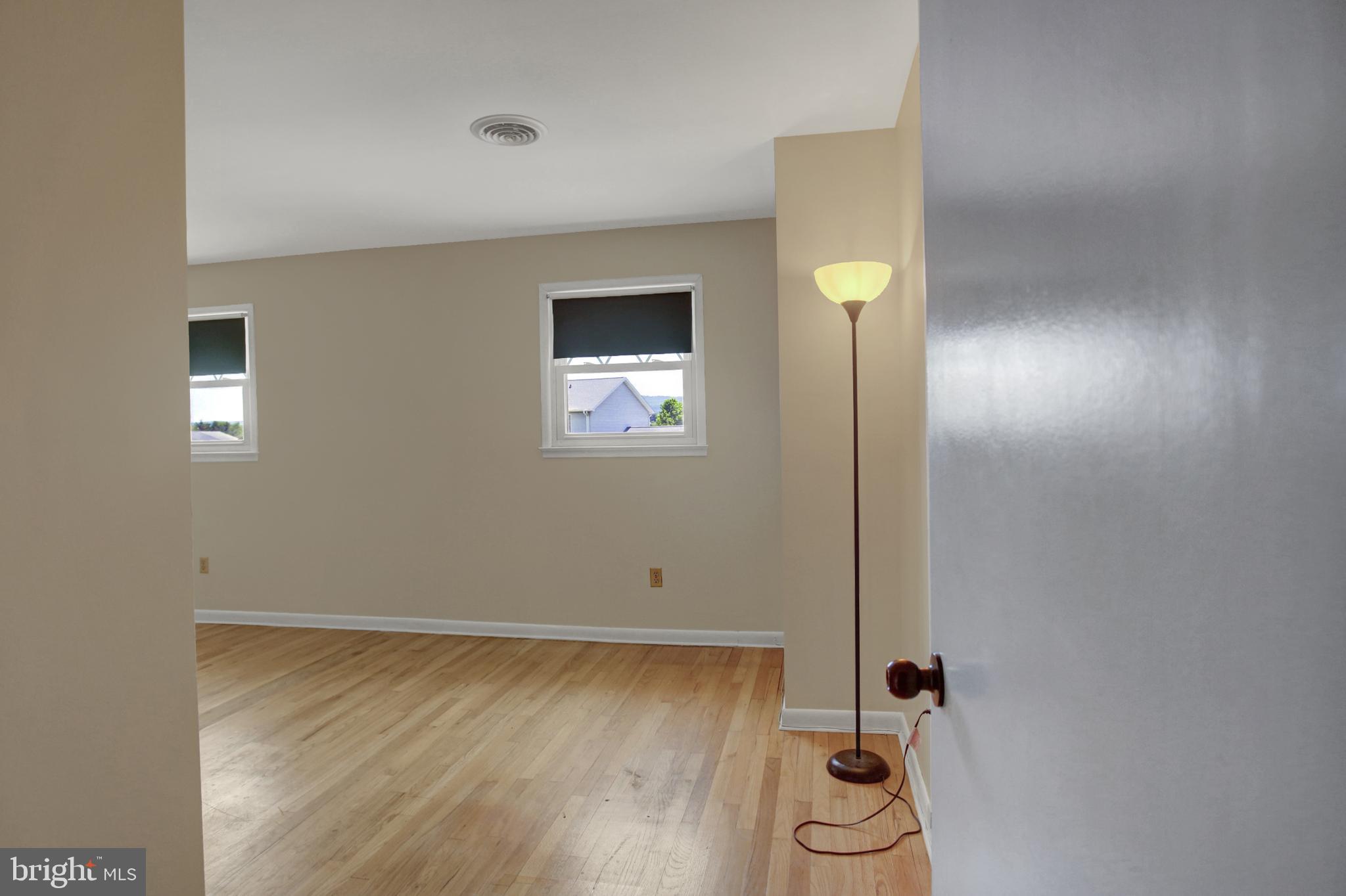 MOUNTAIN VIEW - Residential