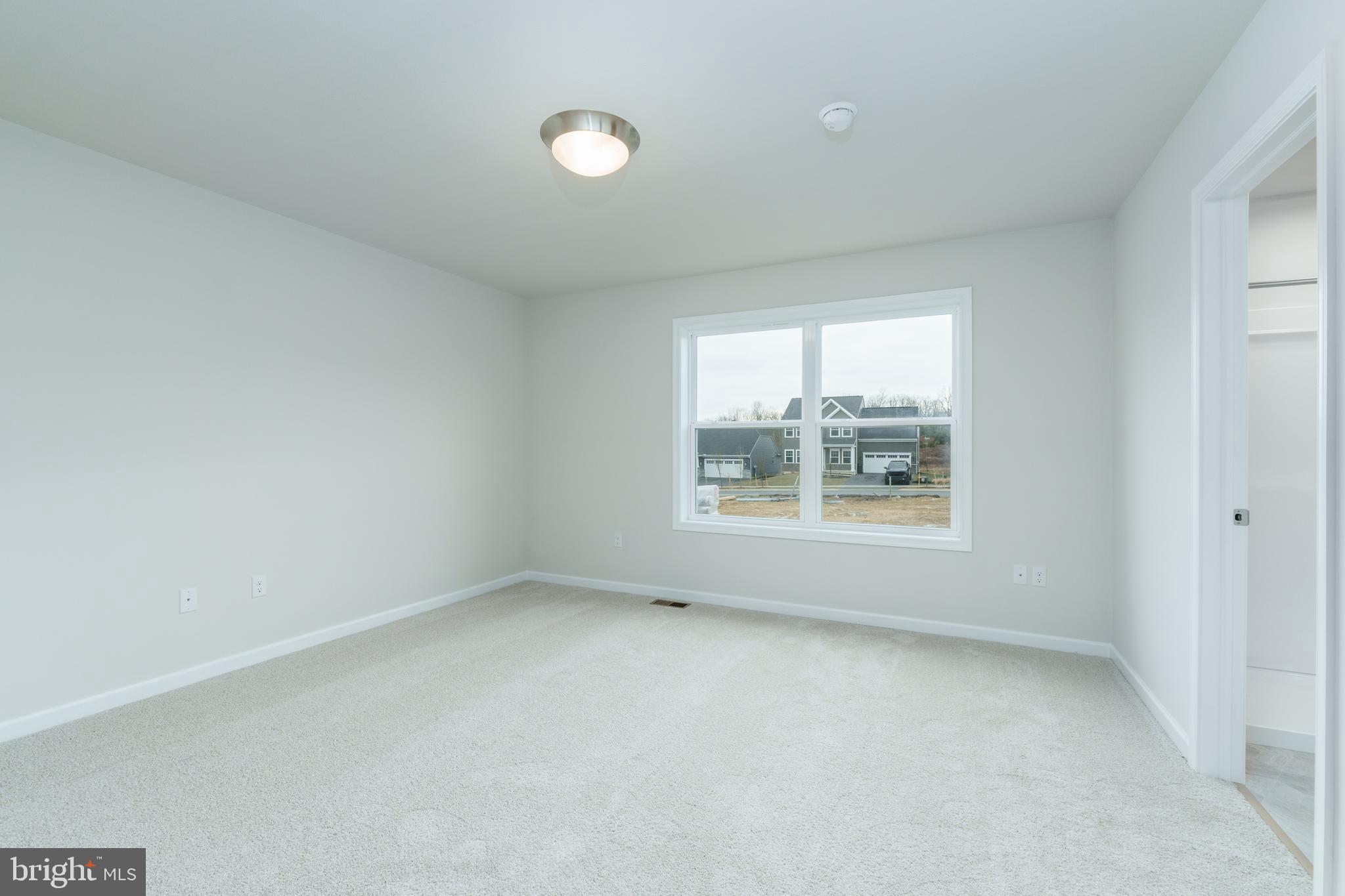 GRAYS POINTE - Residential