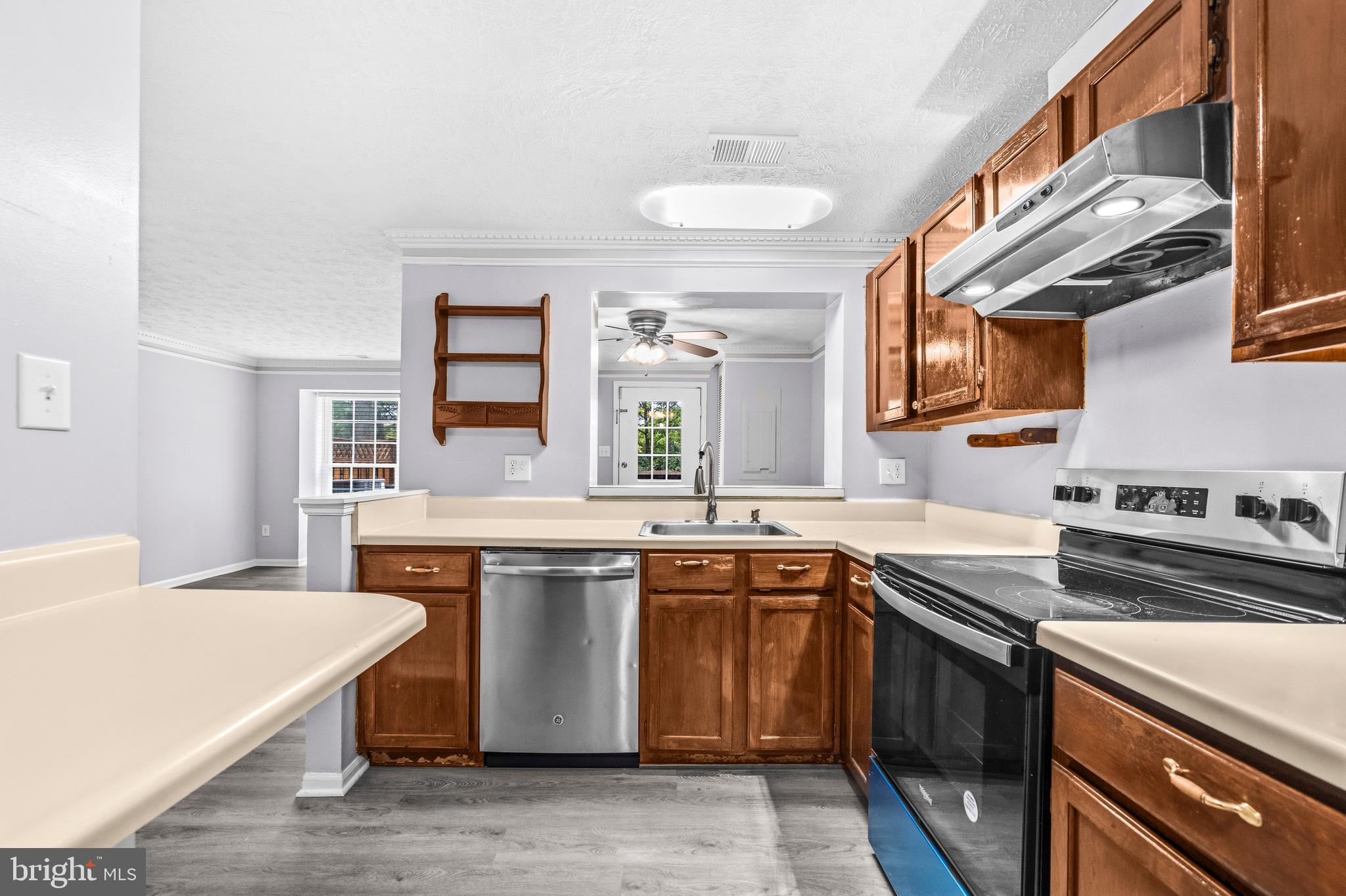 SILVER SPRING CNTRY CLUB - Residential