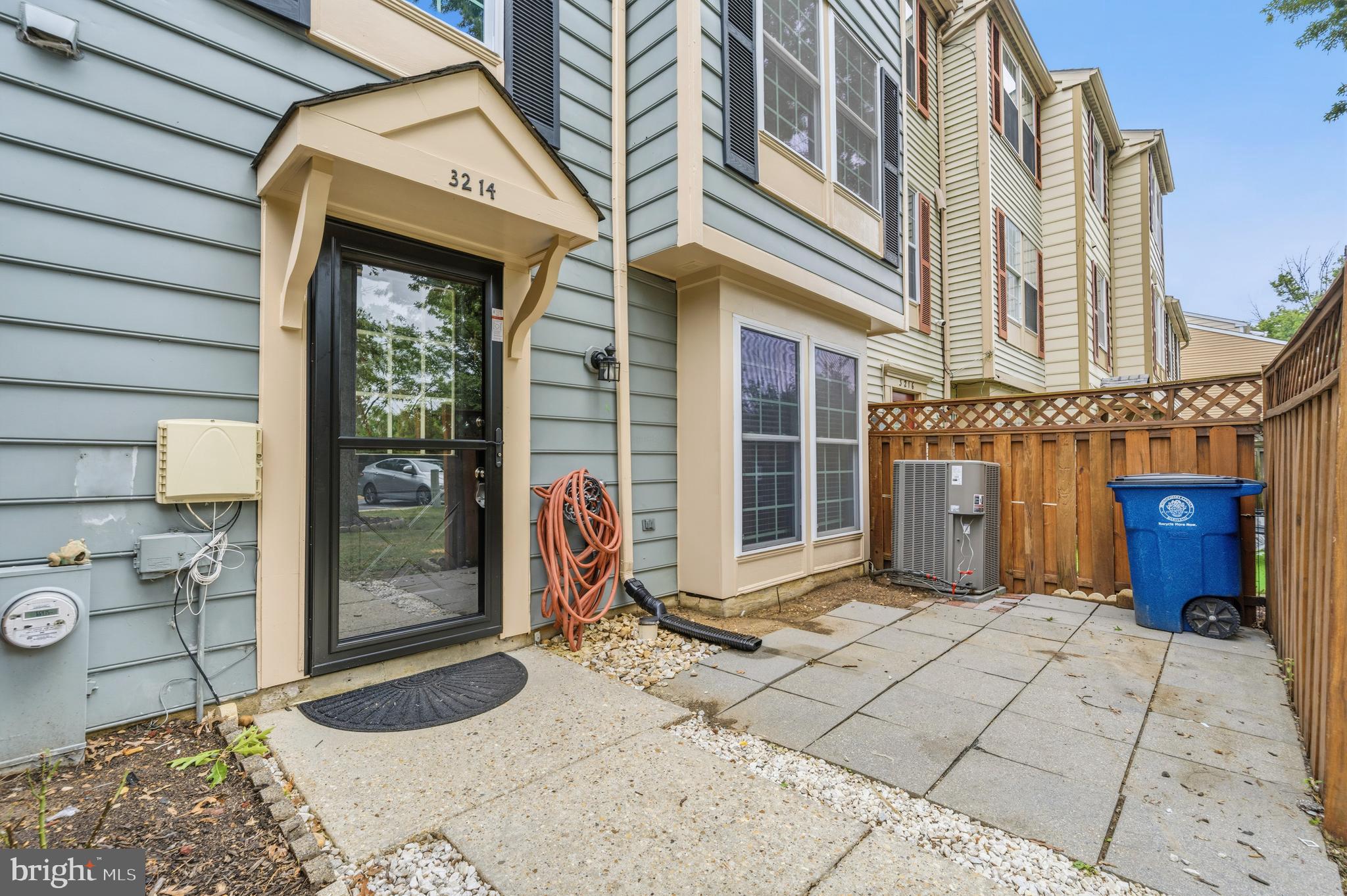 SILVER SPRING CNTRY CLUB - Residential