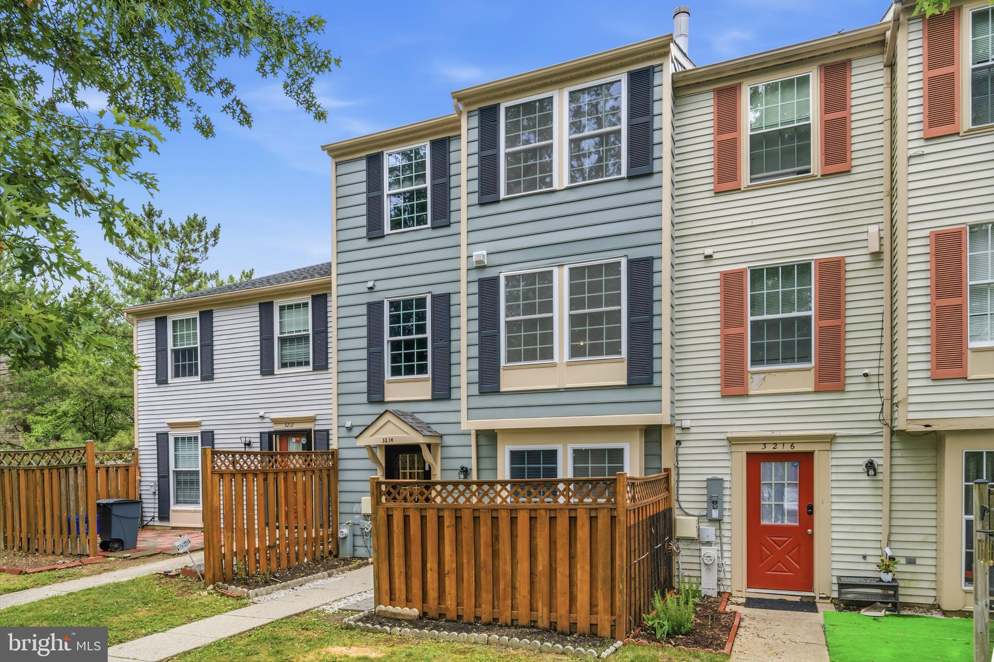 SILVER SPRING CNTRY CLUB - Residential